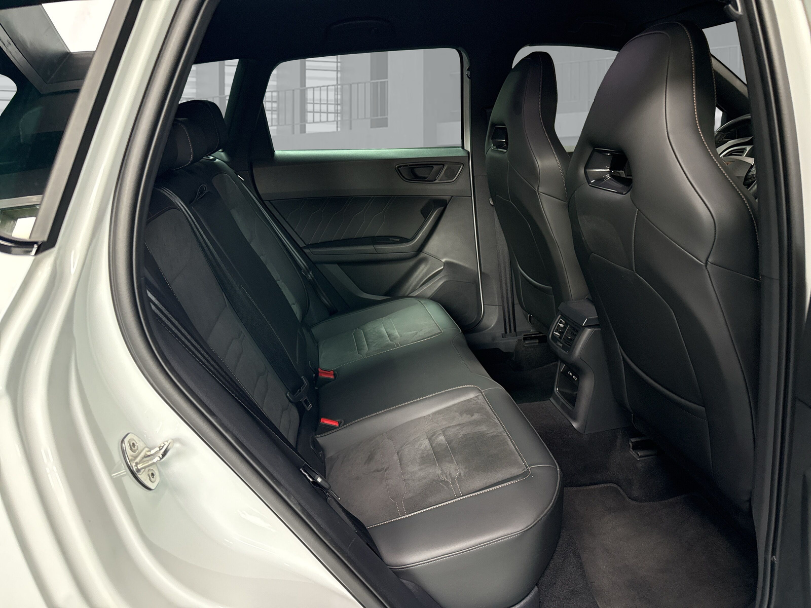 CUPRA Ateca 2.0TSI VZ 4Drive DSG-image-14
