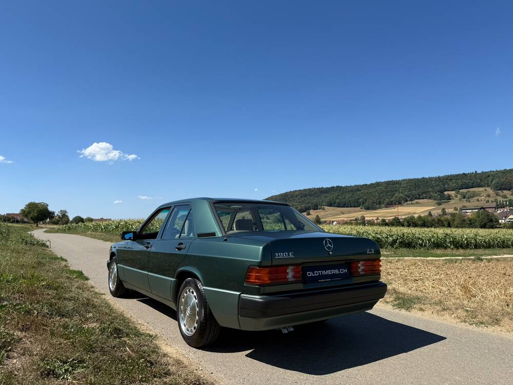 MERCEDES-BENZ 190 E 2.3-image-1