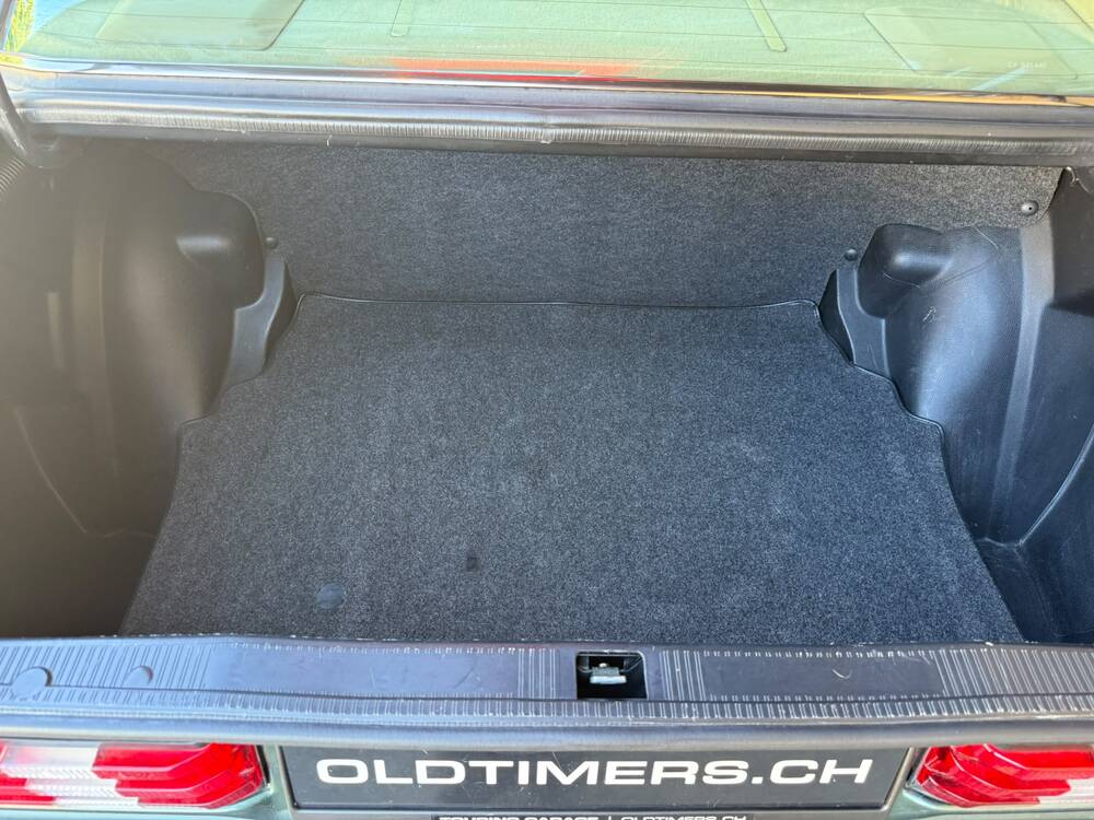 MERCEDES-BENZ 190 E 2.3-image-12