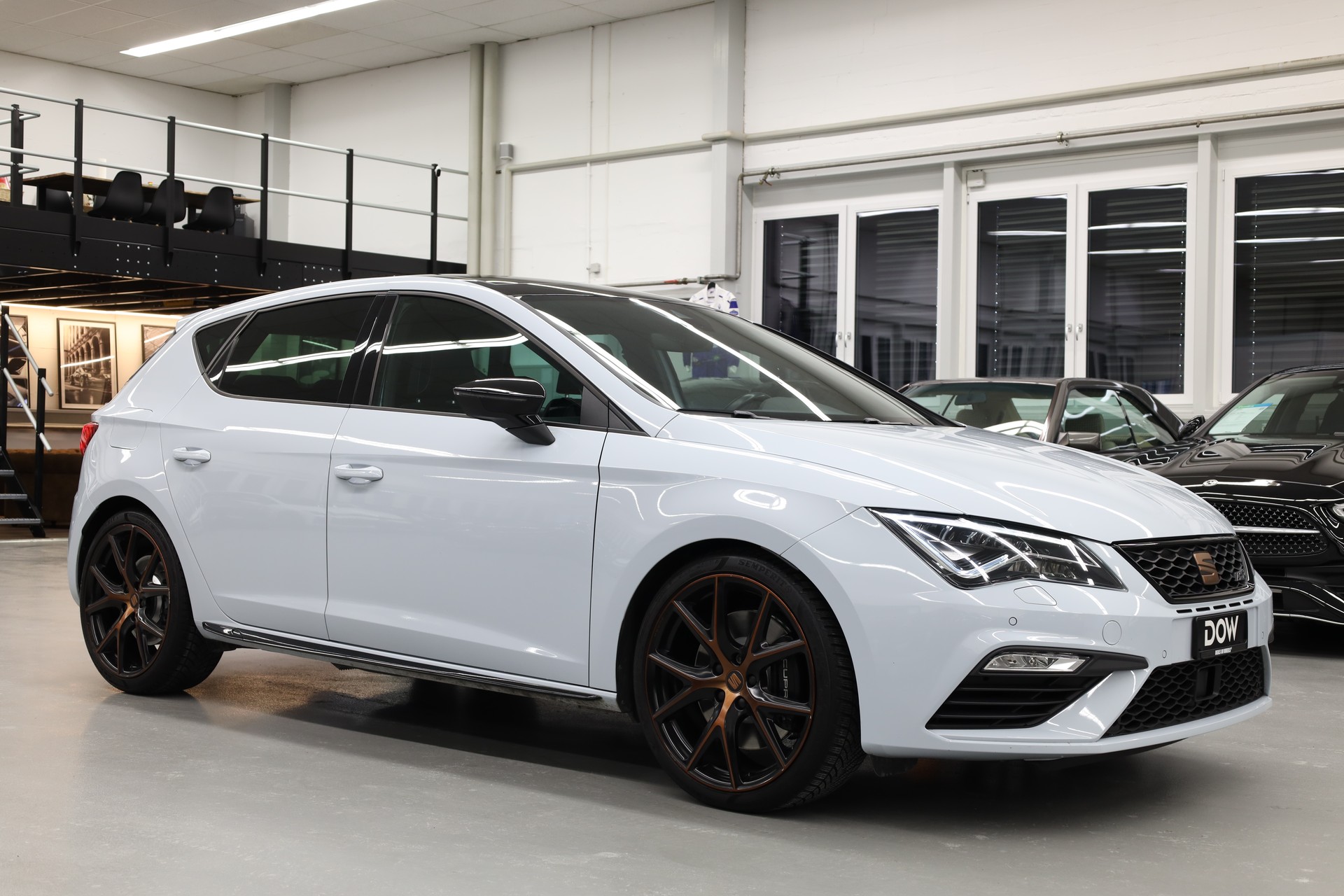 SEAT Leon 2.0 TSI 290 Cupra DSG-showroom-element-1
