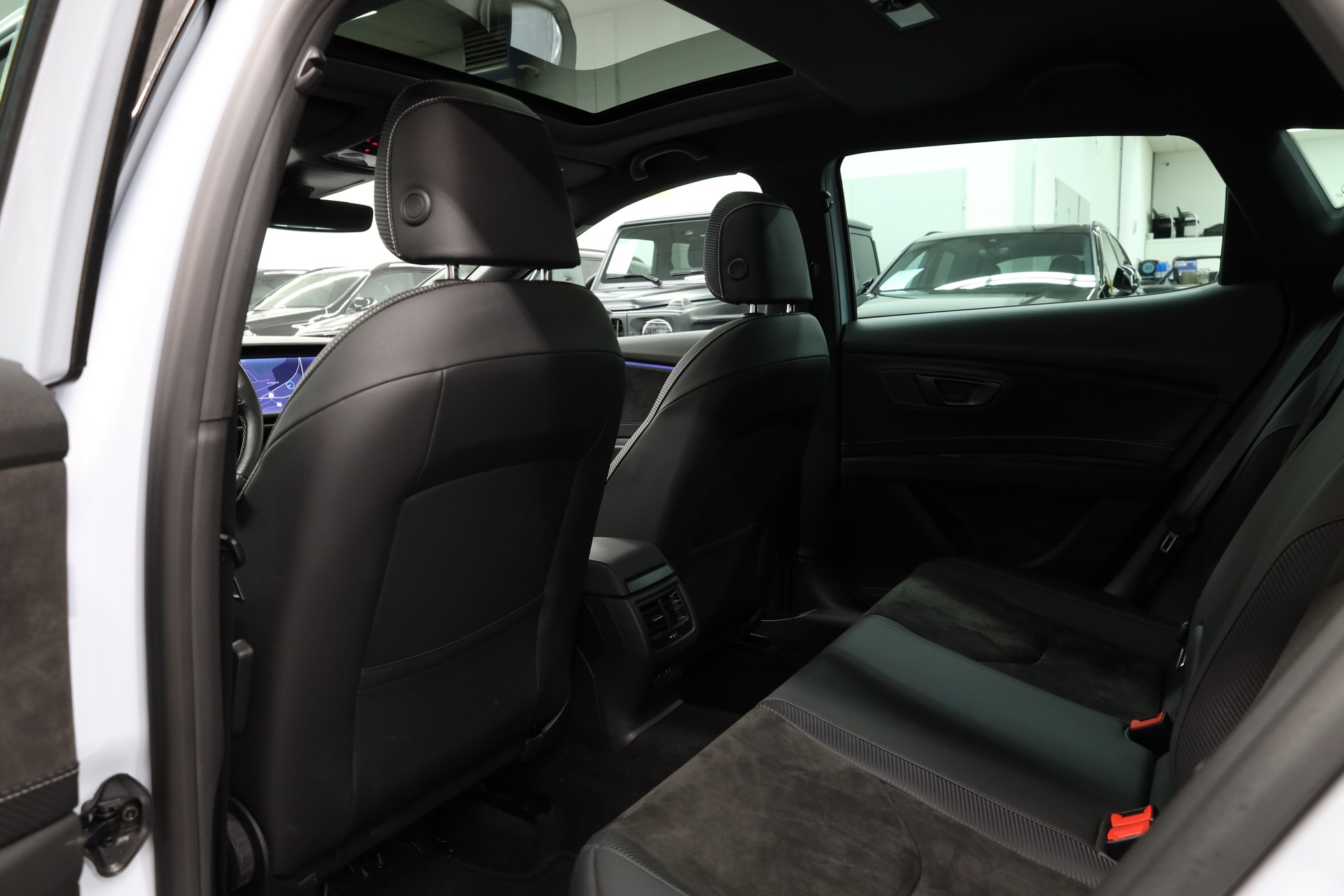 SEAT Leon 2.0 TSI 290 Cupra DSG-image-19