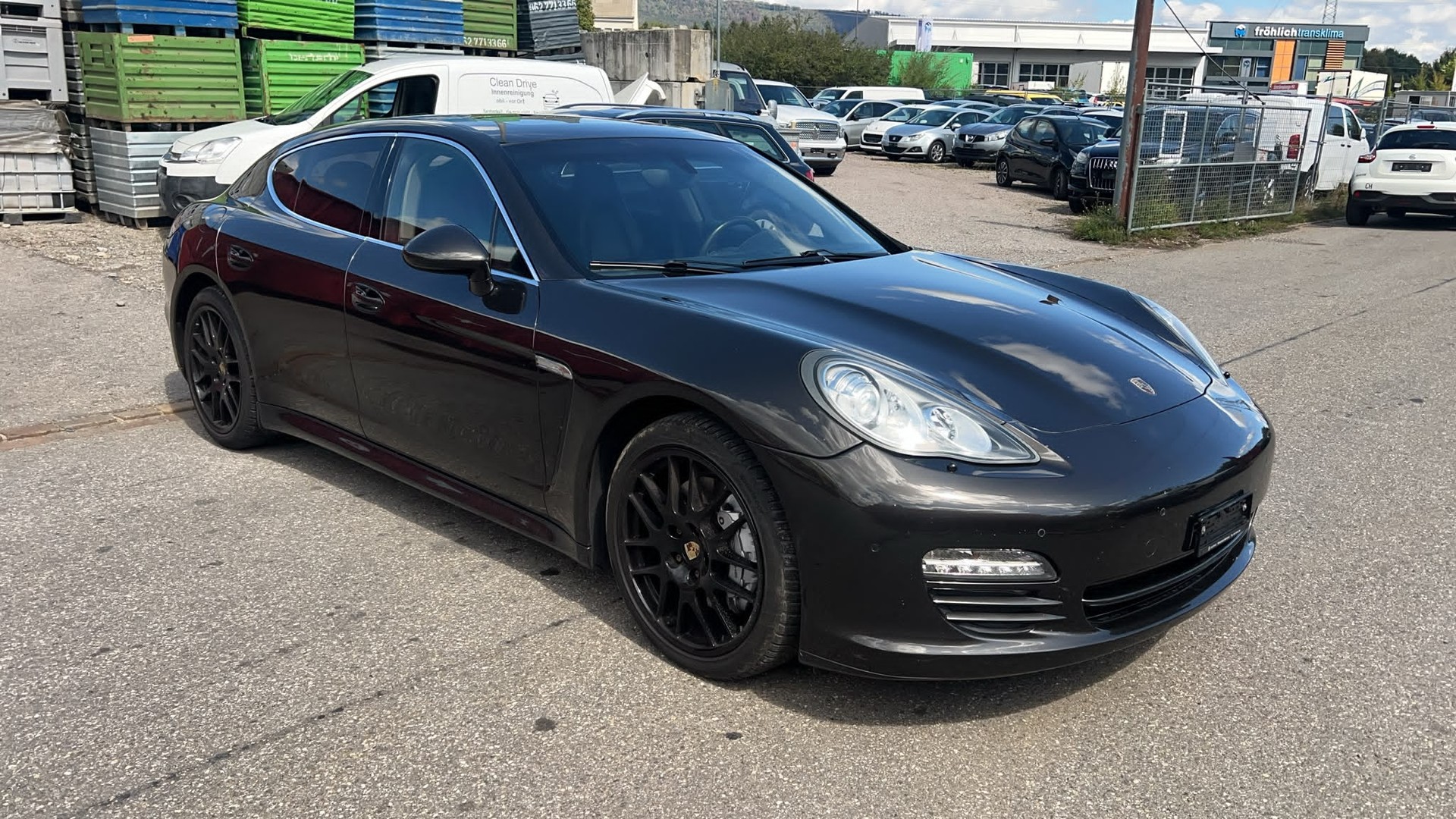 PORSCHE 4S-image-4