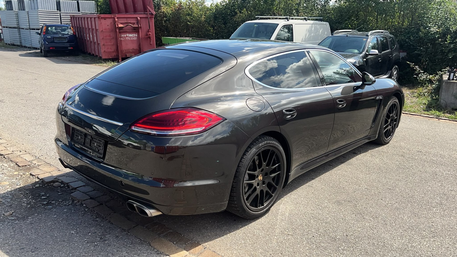 PORSCHE 4S-image-6