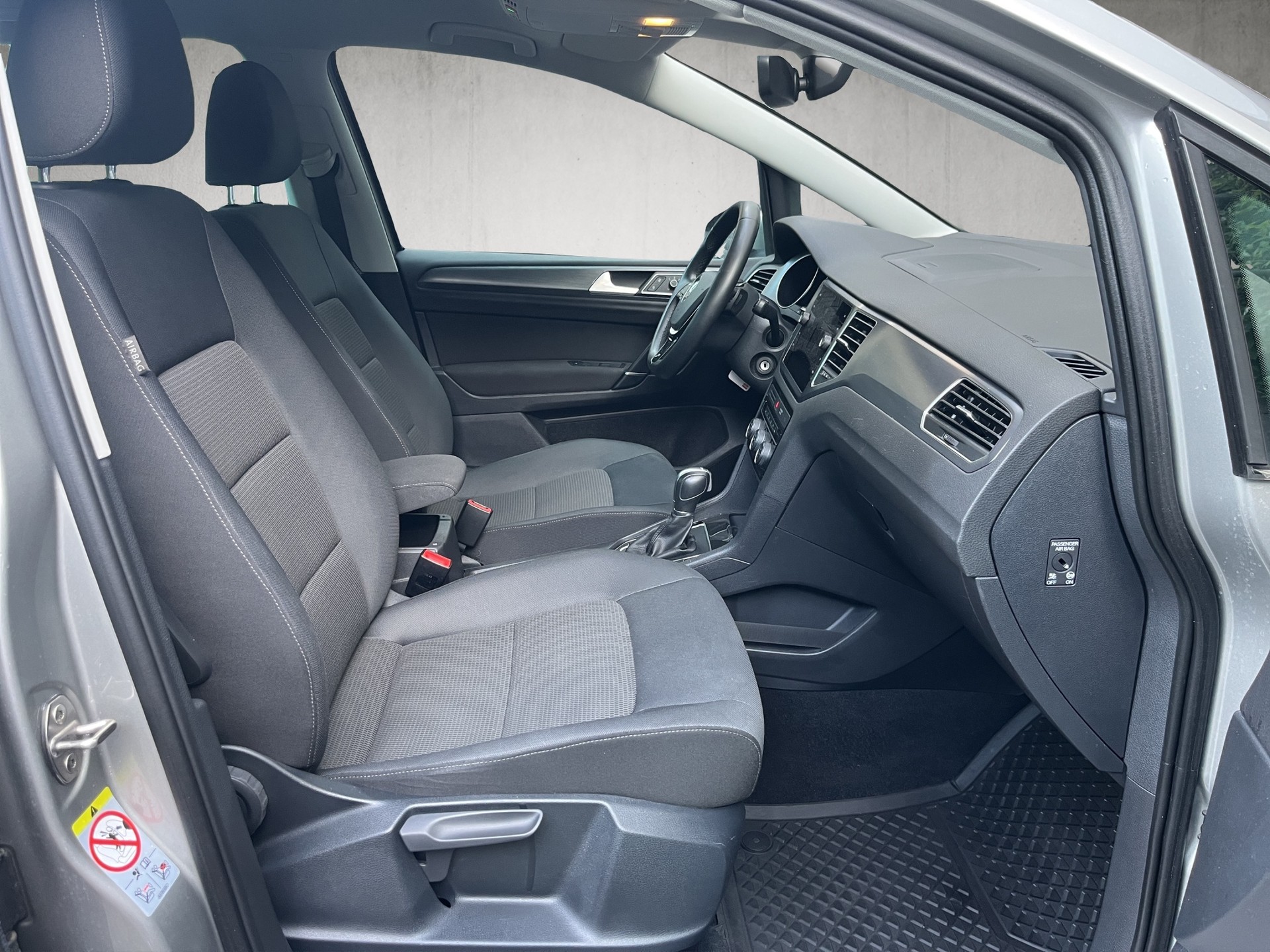 VW Golf Sportsvan 1.5 TSI EVO Highline DSG-image-9