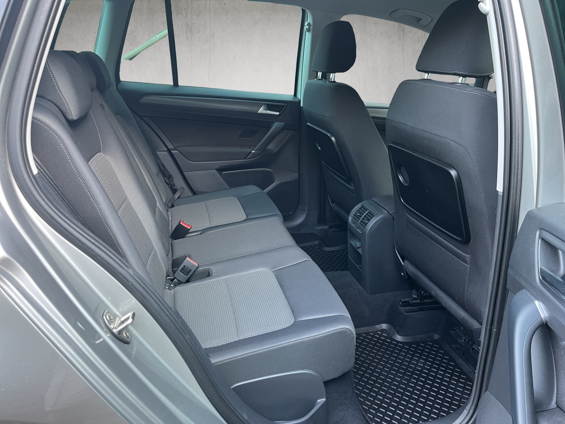 VW Golf Sportsvan 1.5 TSI EVO Highline DSG-image-11