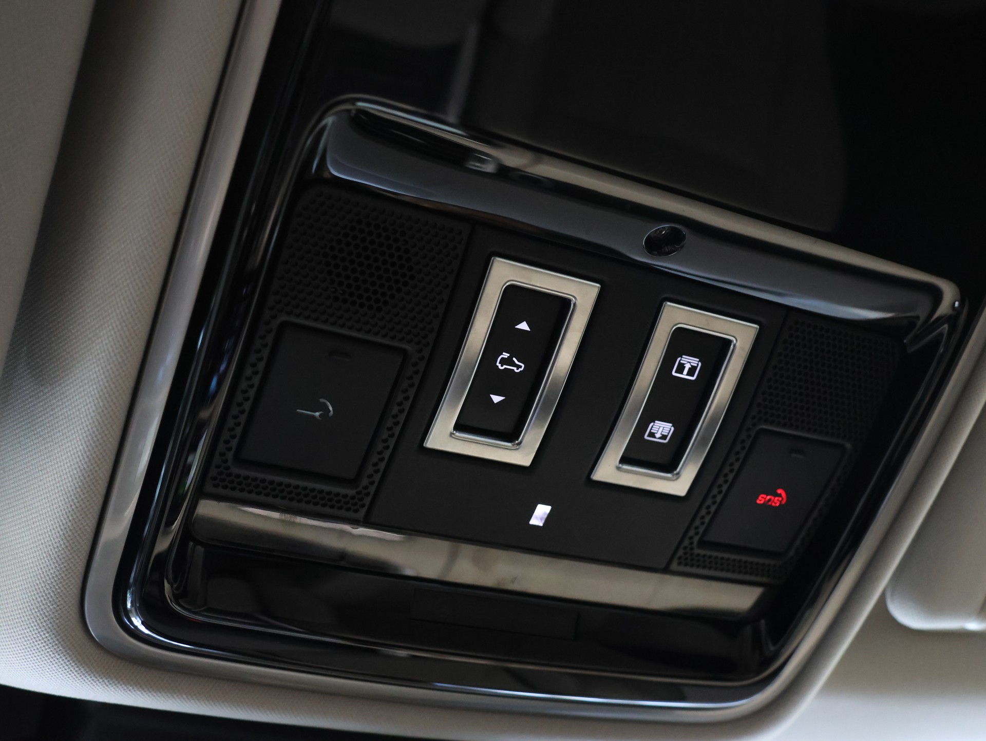 LAND ROVER Range Rover Sport *Meridian* *Sitzheizung* *Panoramadach*-image-32