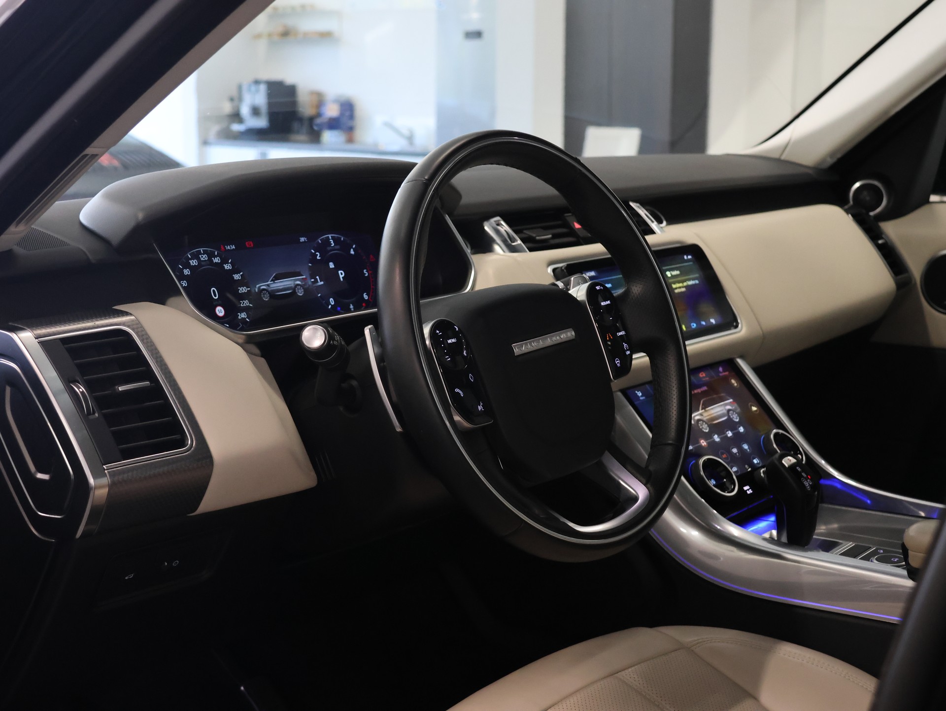 LAND ROVER Range Rover Sport *Meridian* *Sitzheizung* *Panoramadach*-image-18