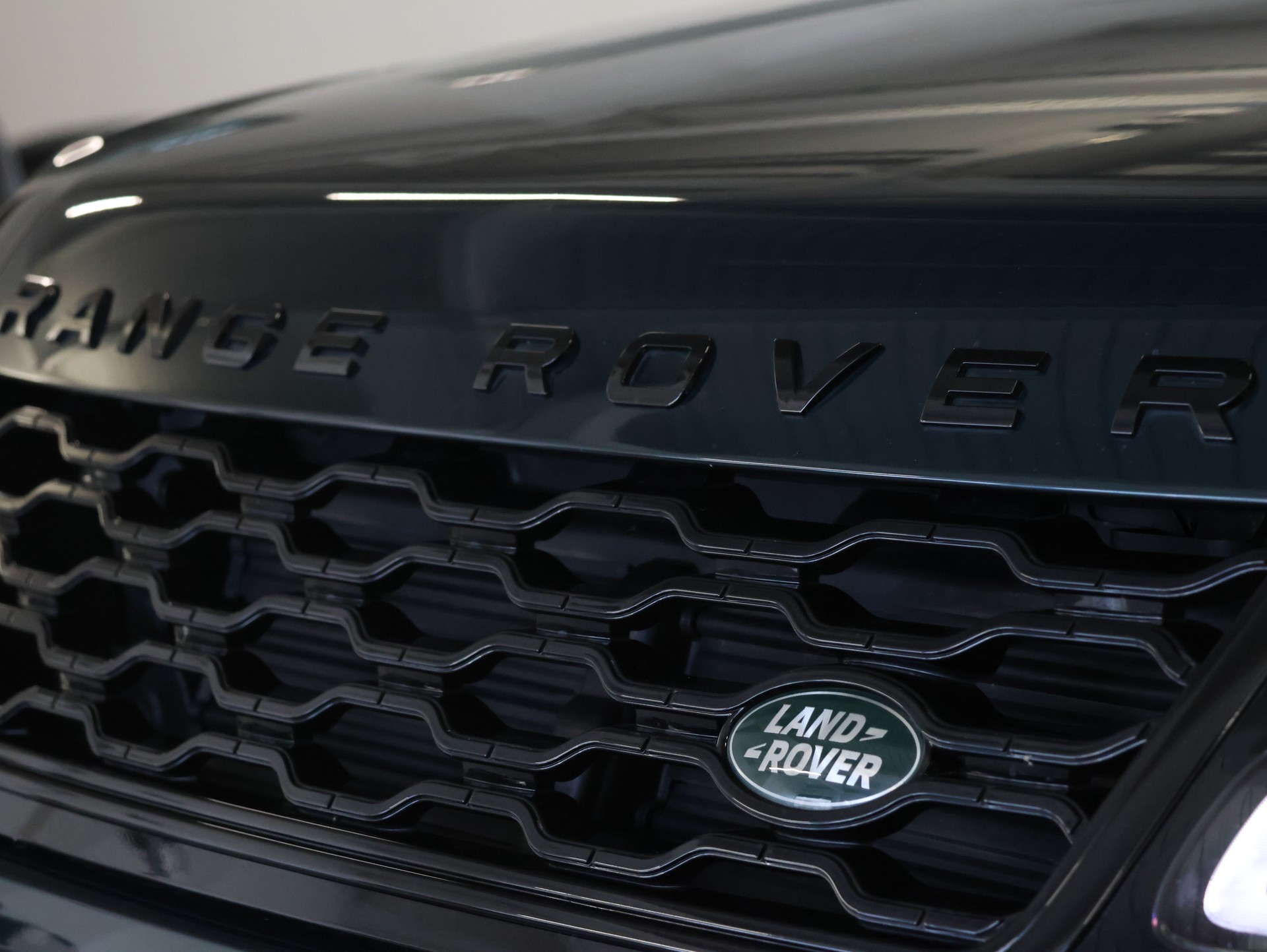 LAND ROVER Range Rover Sport *Meridian* *Sitzheizung* *Panoramadach*-image-10