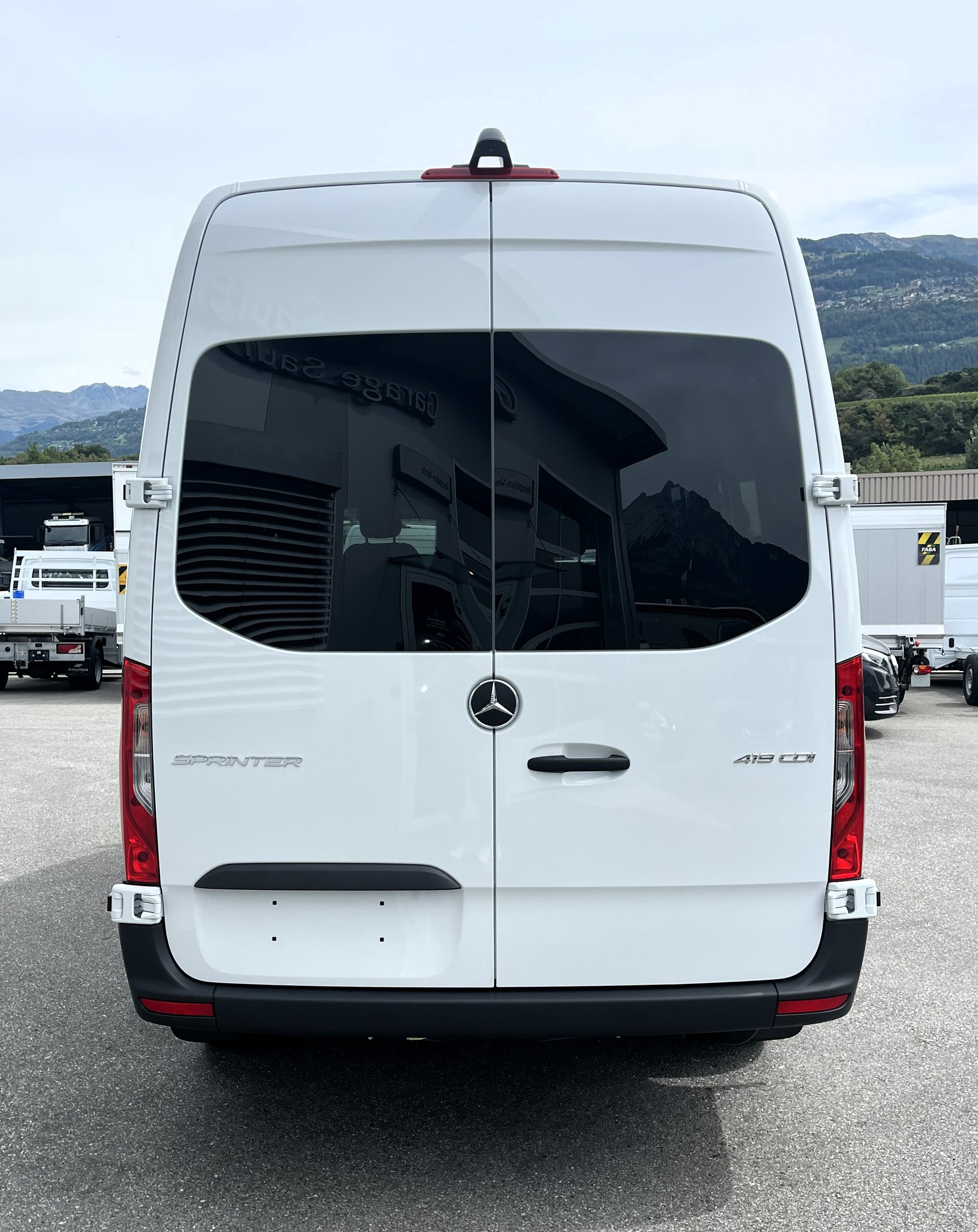 MERCEDES-BENZ Sprinter 419 CDI Standard 9G-TRONIC-image-3