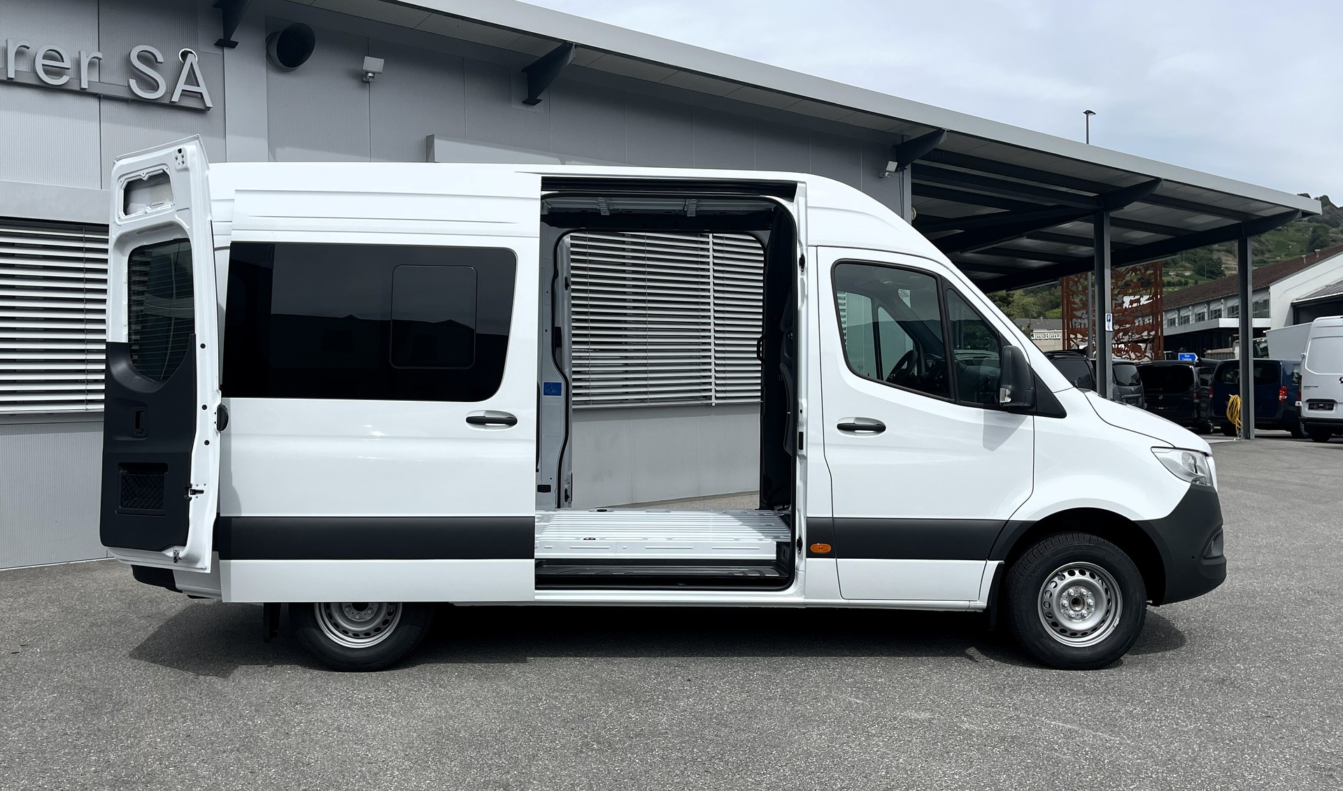 MERCEDES-BENZ Sprinter 419 CDI Standard 9G-TRONIC-image-10