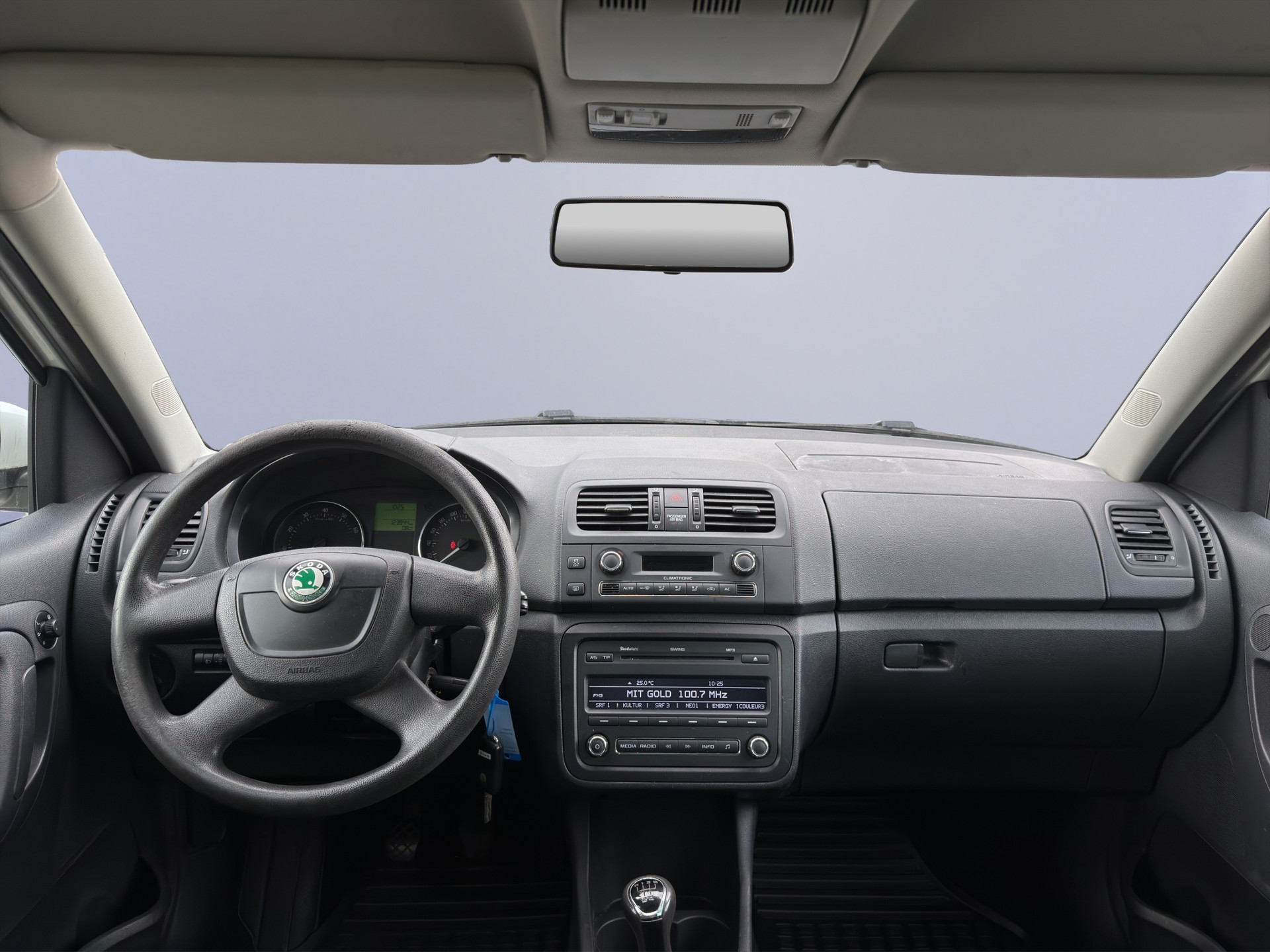 SKODA Roomster 1.2 TSI Style-image-9