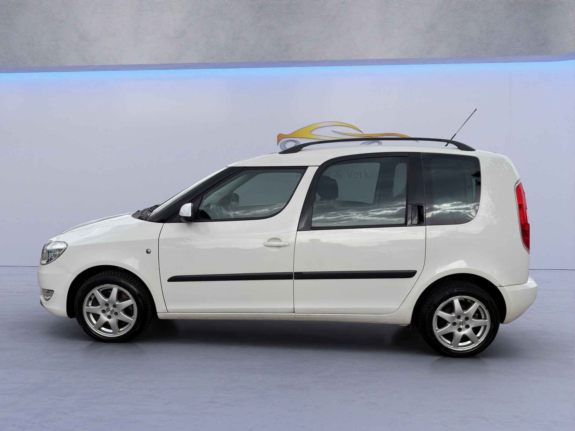 SKODA Roomster 1.2 TSI Style-showroom-element-3