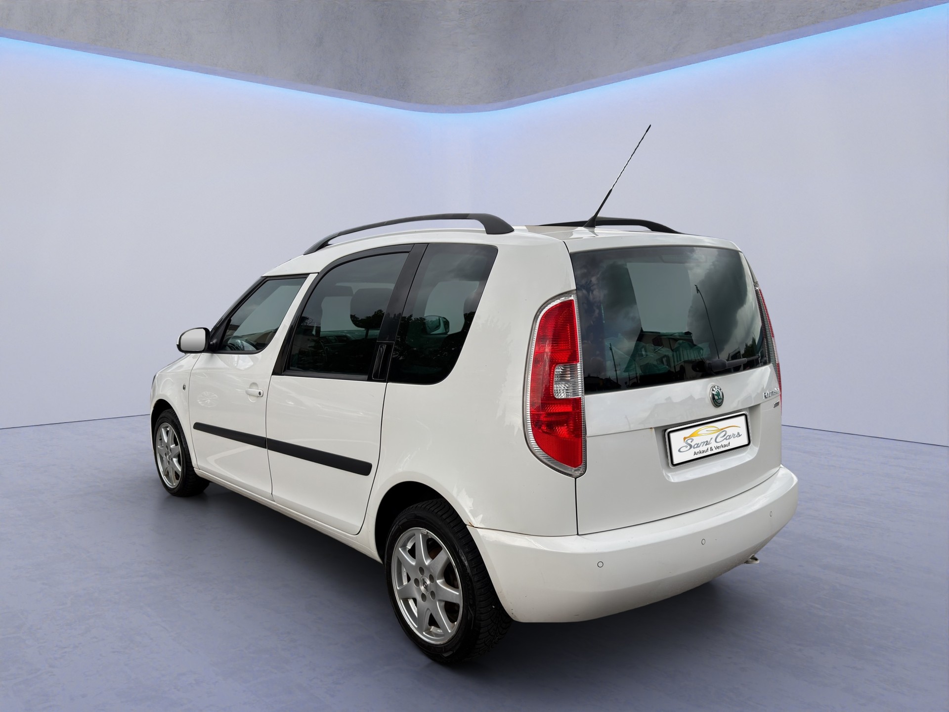 SKODA Roomster 1.2 TSI Style-image-5