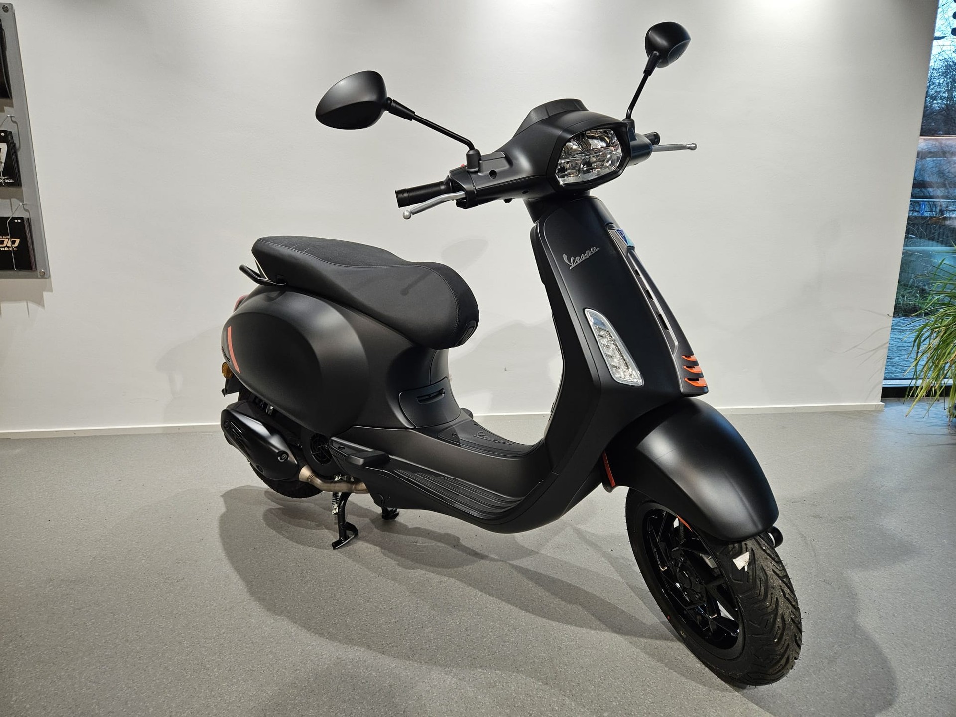PIAGGIO Vespa 125 Sprint Sport E5+-showroom-element-3