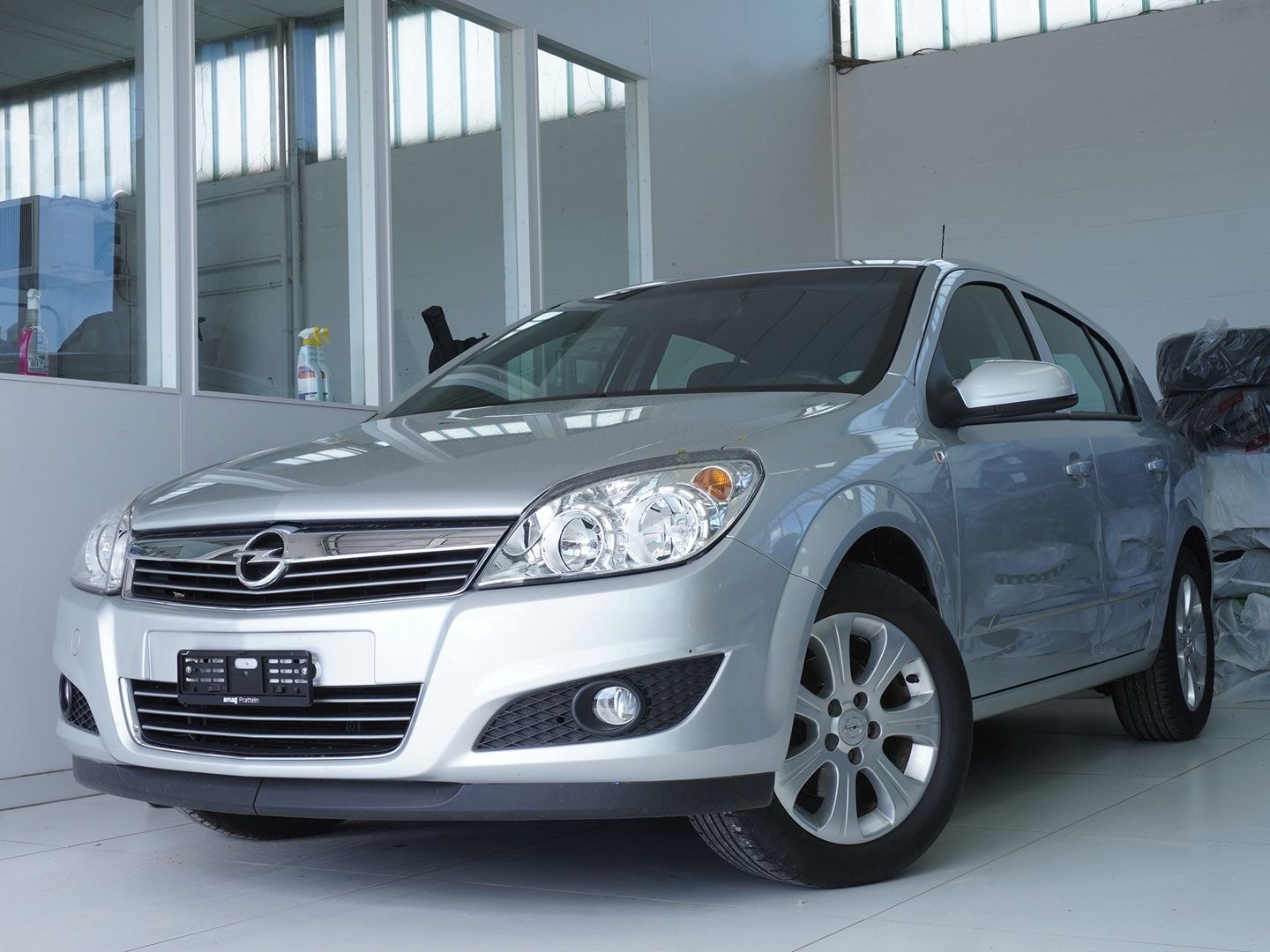 OPEL Astra 1.8i 16V Diamond-image-0
