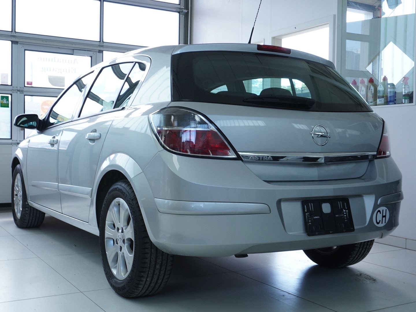 OPEL Astra 1.8i 16V Diamond-image-1