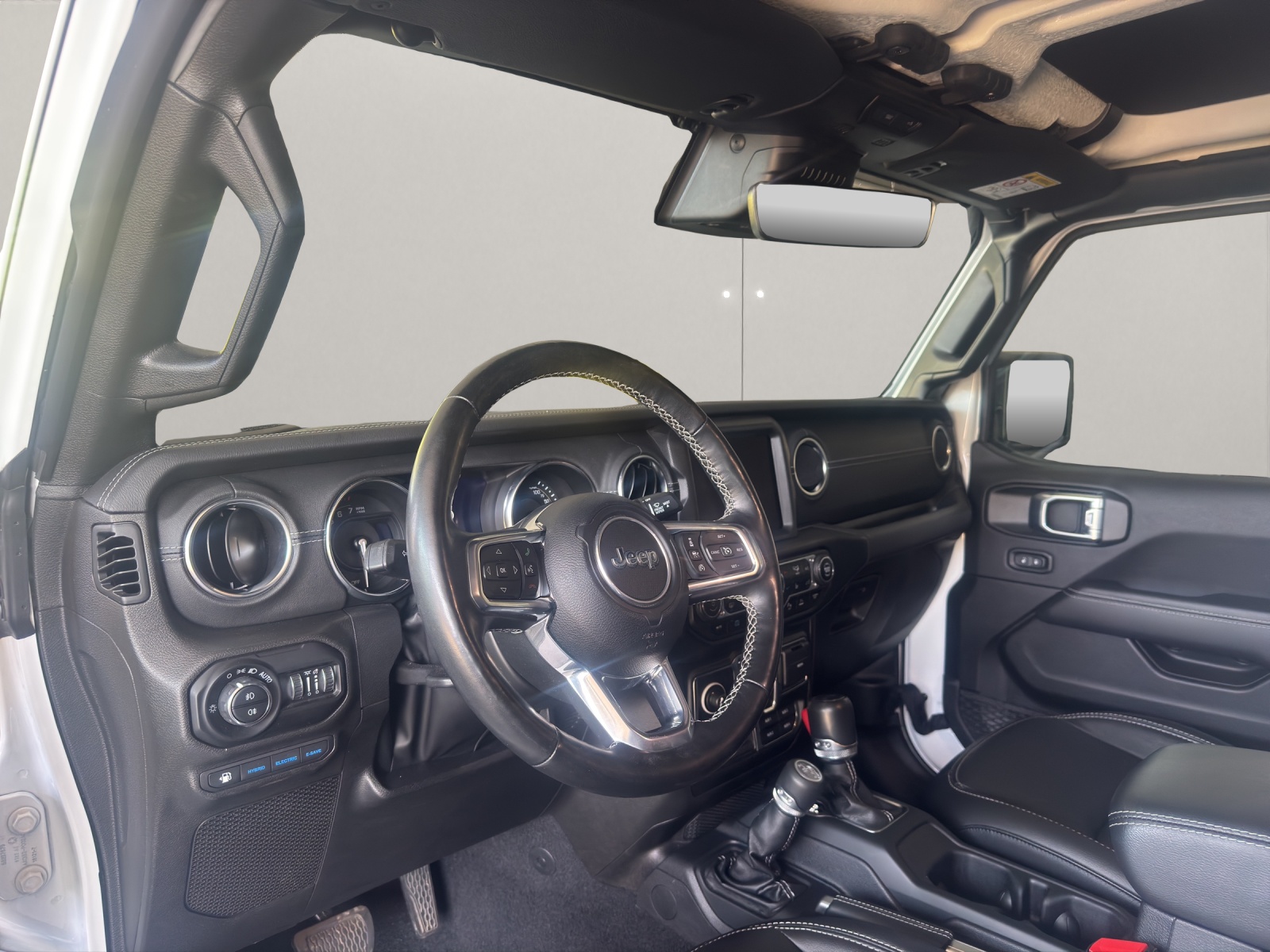 JEEP Wrangler 2.0 Turbo Sahara Unlimited 4xe-image-4