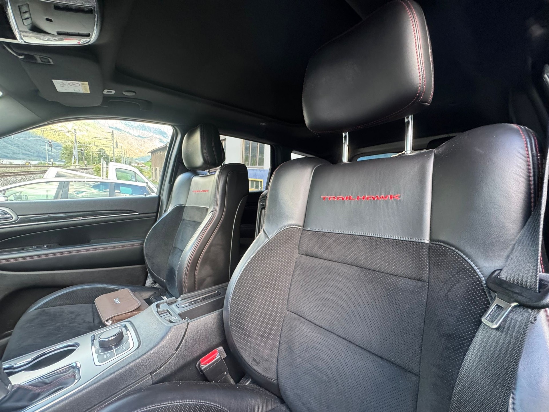 JEEP Grand Cherokee 3.0 CRD Trailhawk Automatic-image-6
