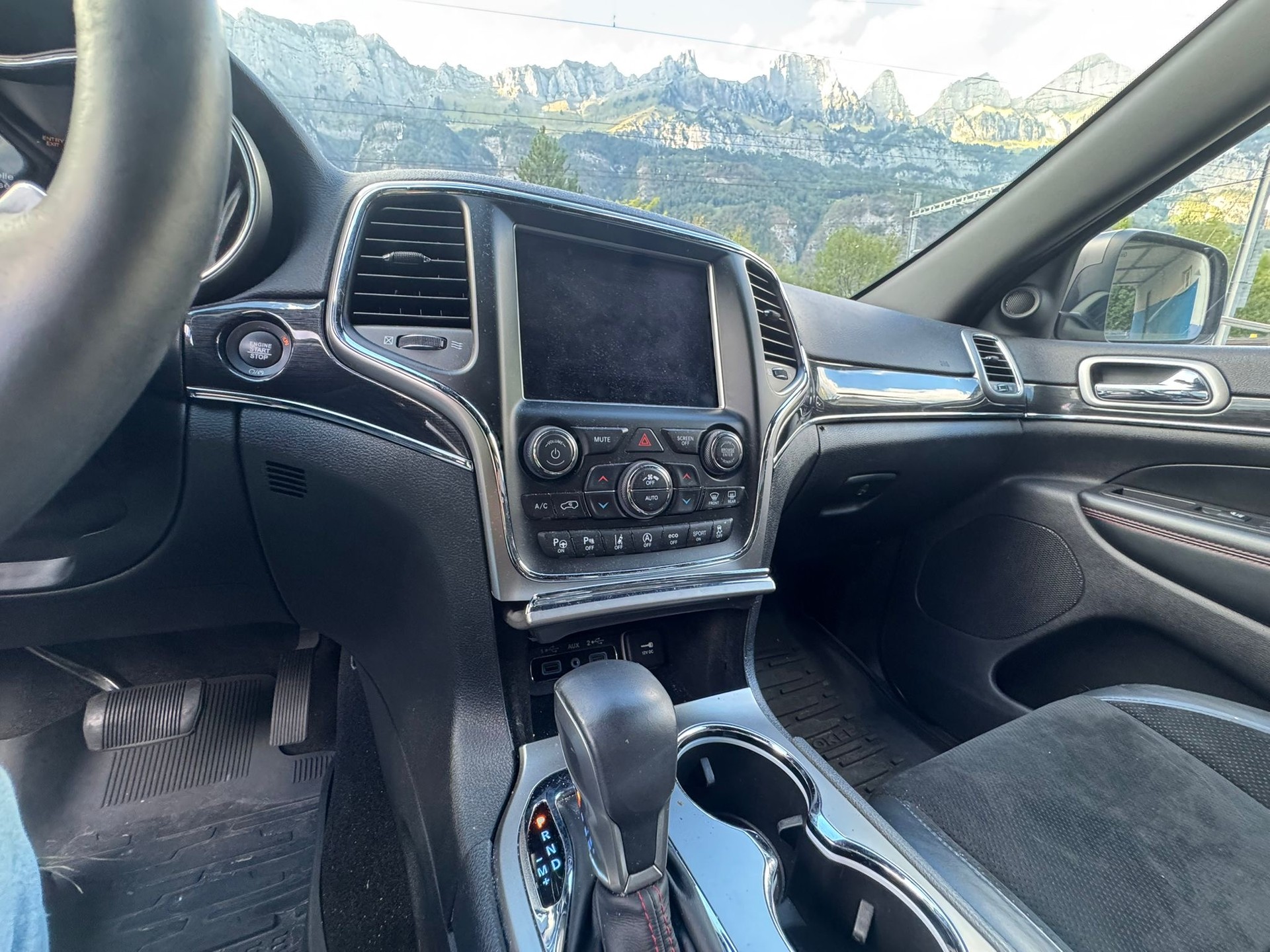 JEEP Grand Cherokee 3.0 CRD Trailhawk Automatic-image-8