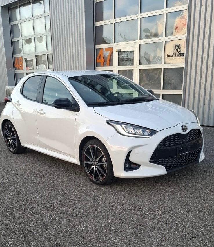 TOYOTA Yaris 1.5 GR Sport e-CVT-image-1