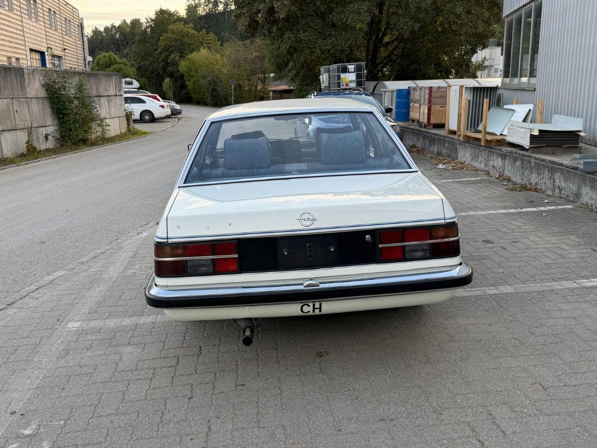 OPEL A 3000 E-image-5
