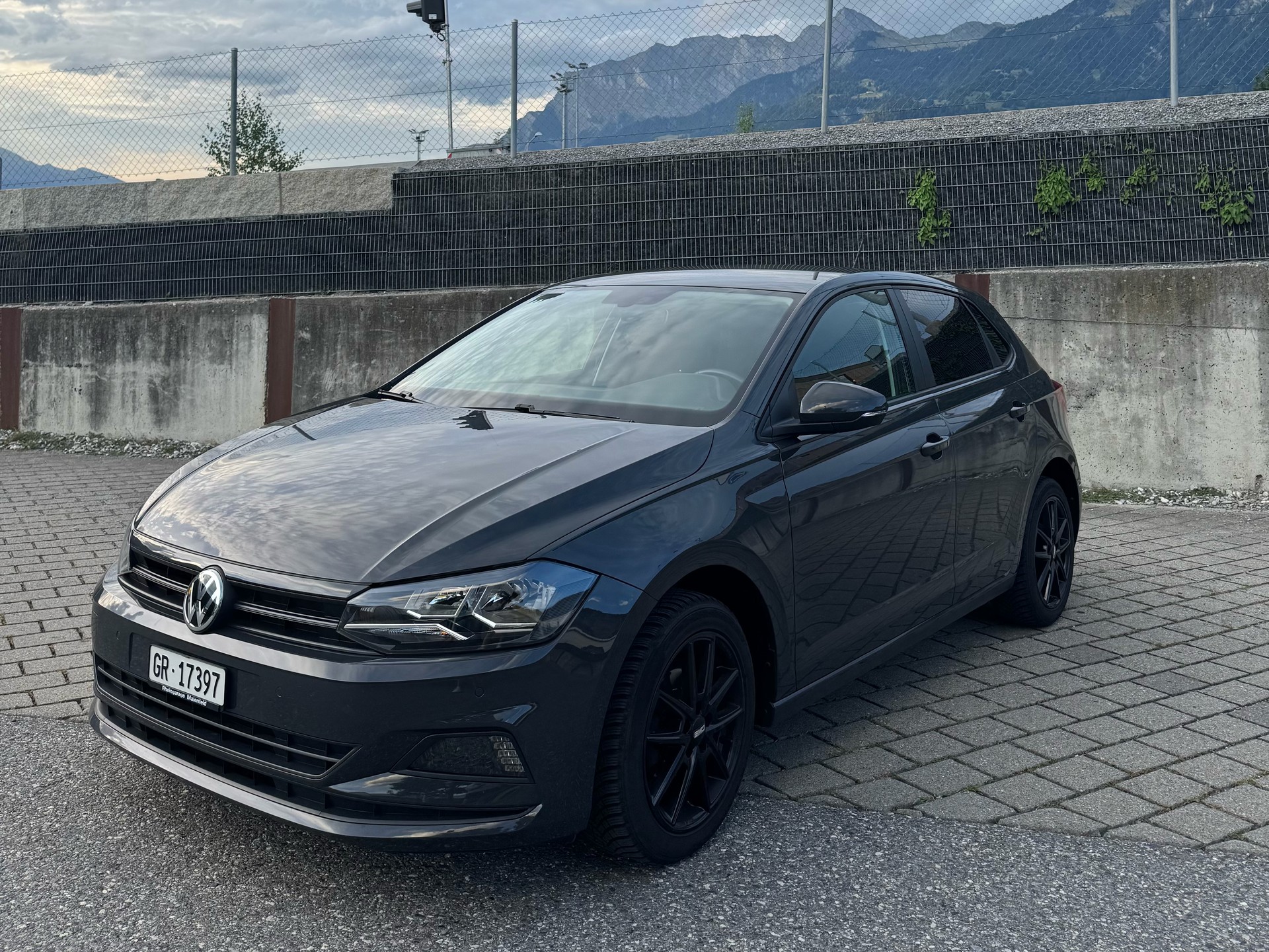 VW 1.0 MPI 80 Trendline-image-0