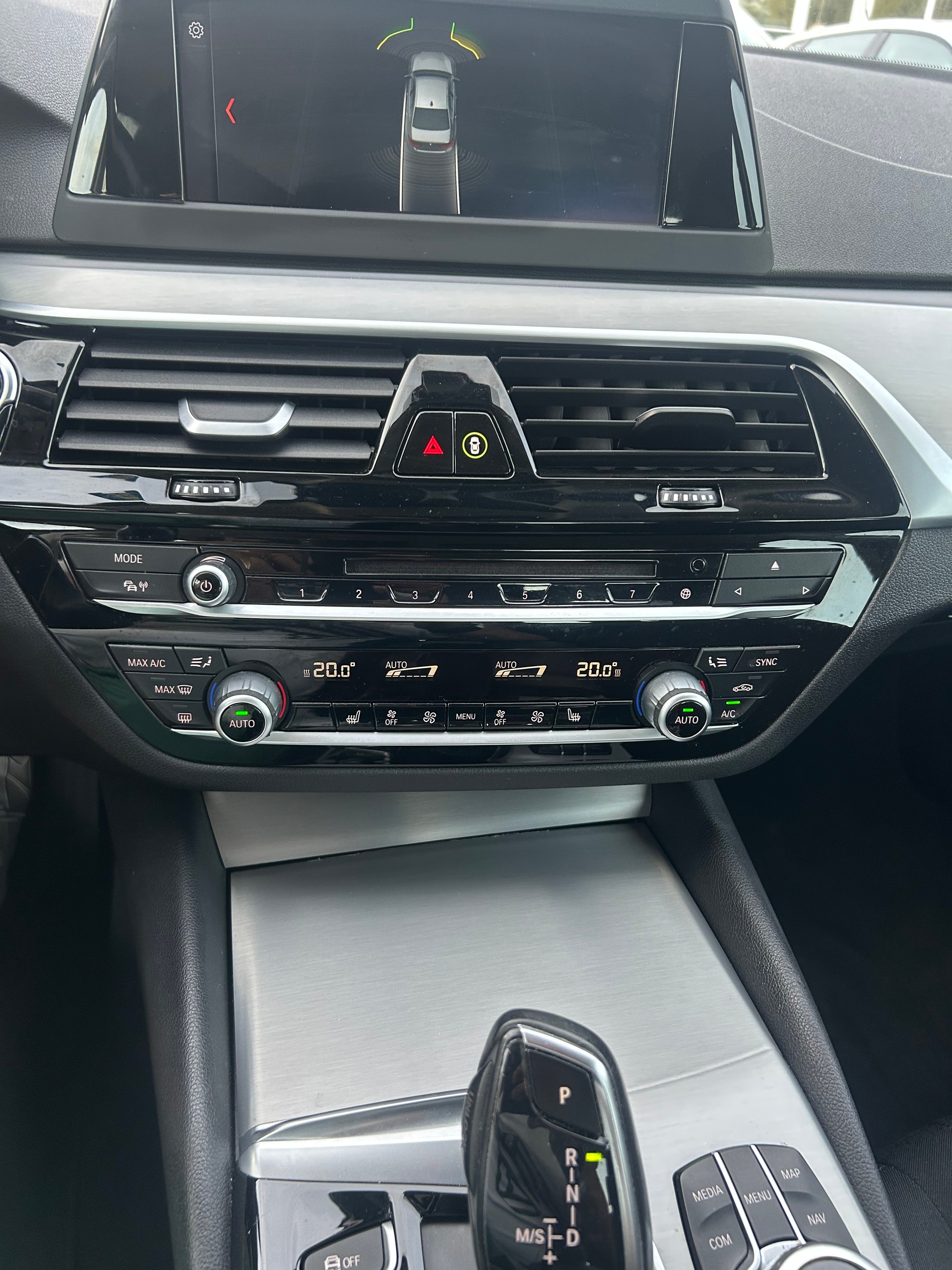 BMW 520d xDrive Steptronic-image-1