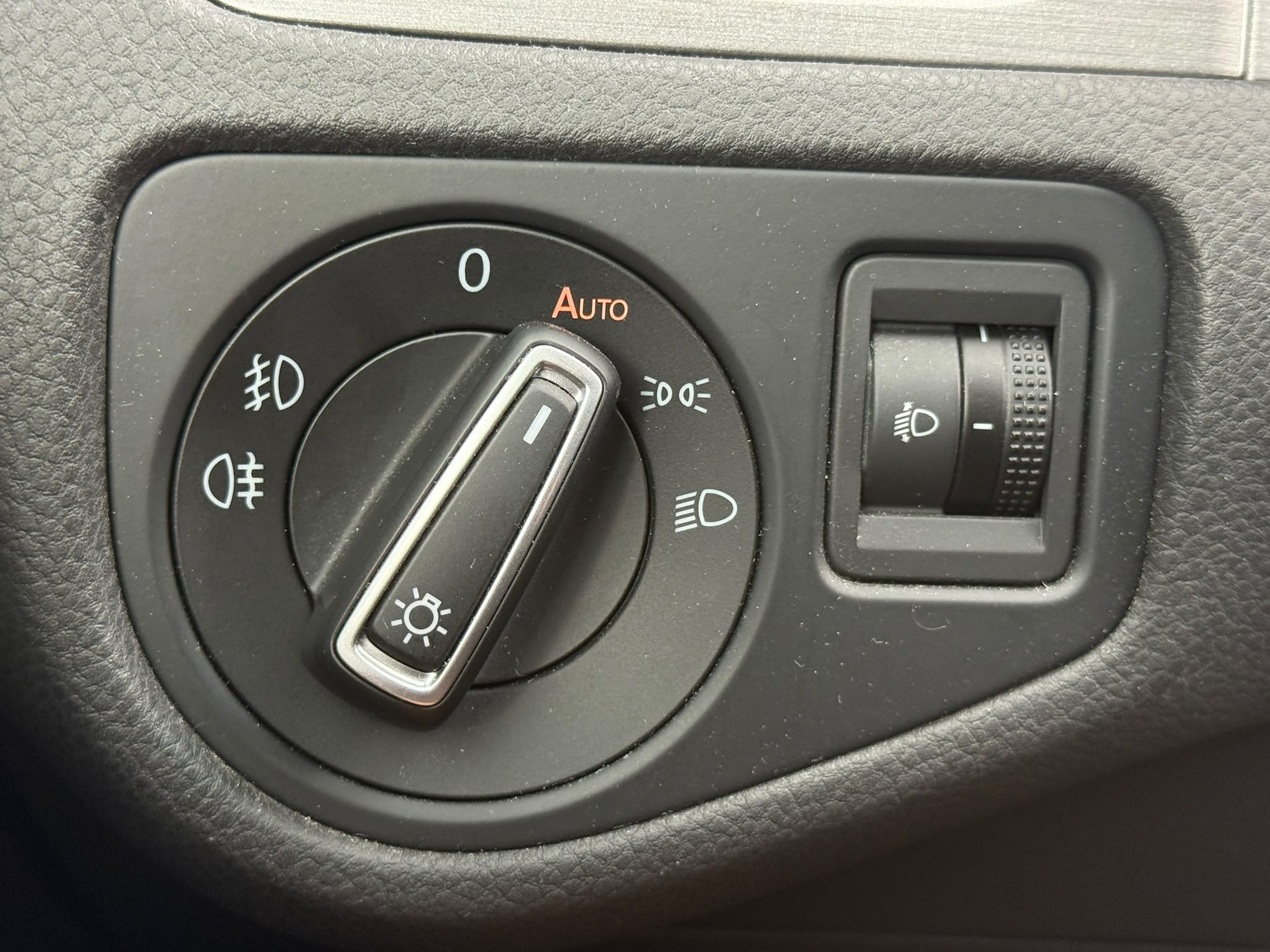 VW Golf VII 1.2 TSI 105 Comfortline-image-16