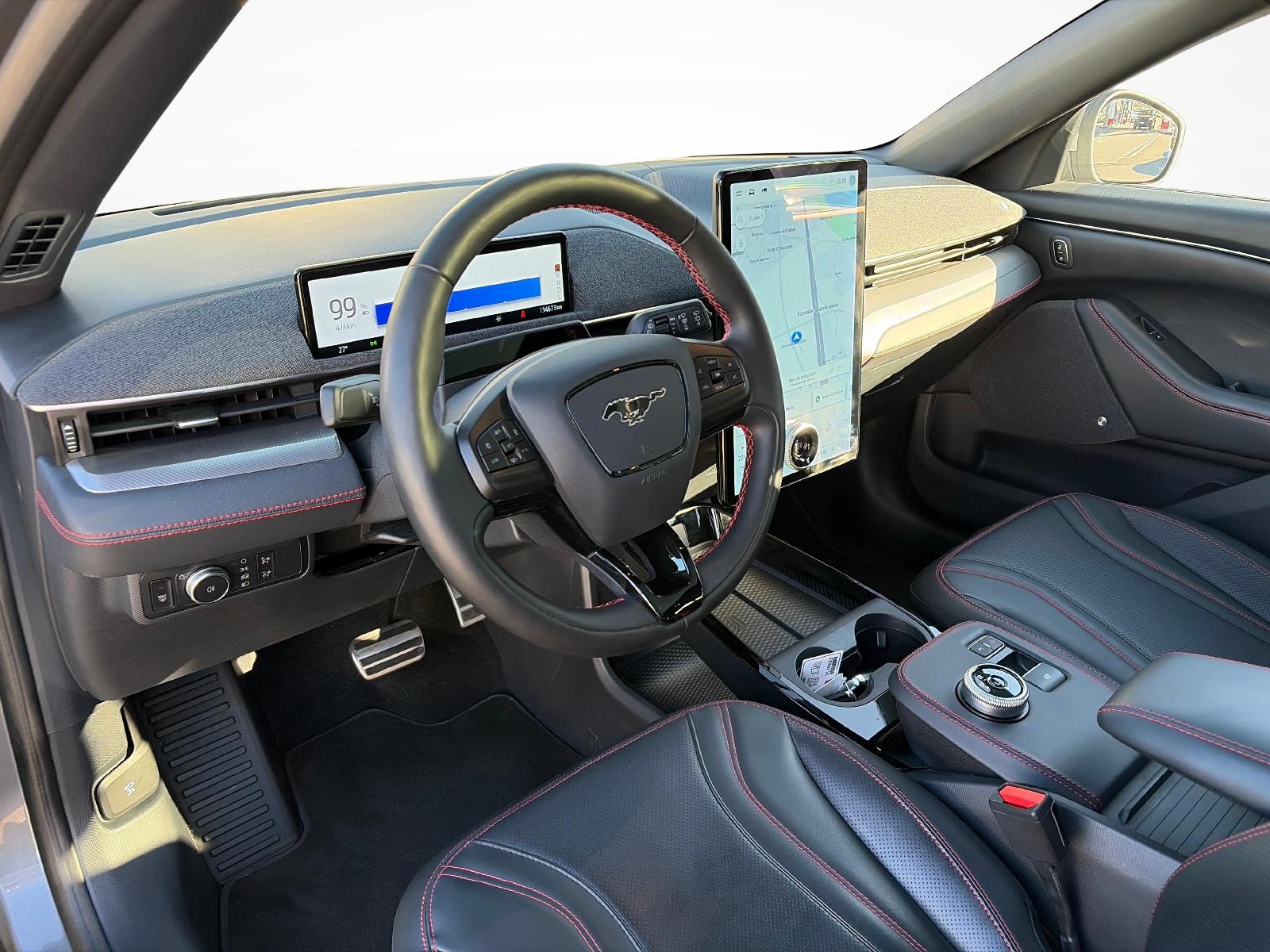 FORD Mustang Mach-E Extended First Edition AWD-image-9