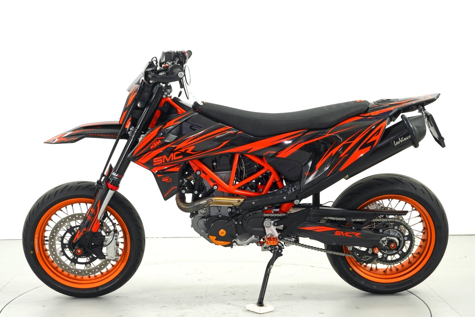 KTM 690 SMC R ABS-image-4