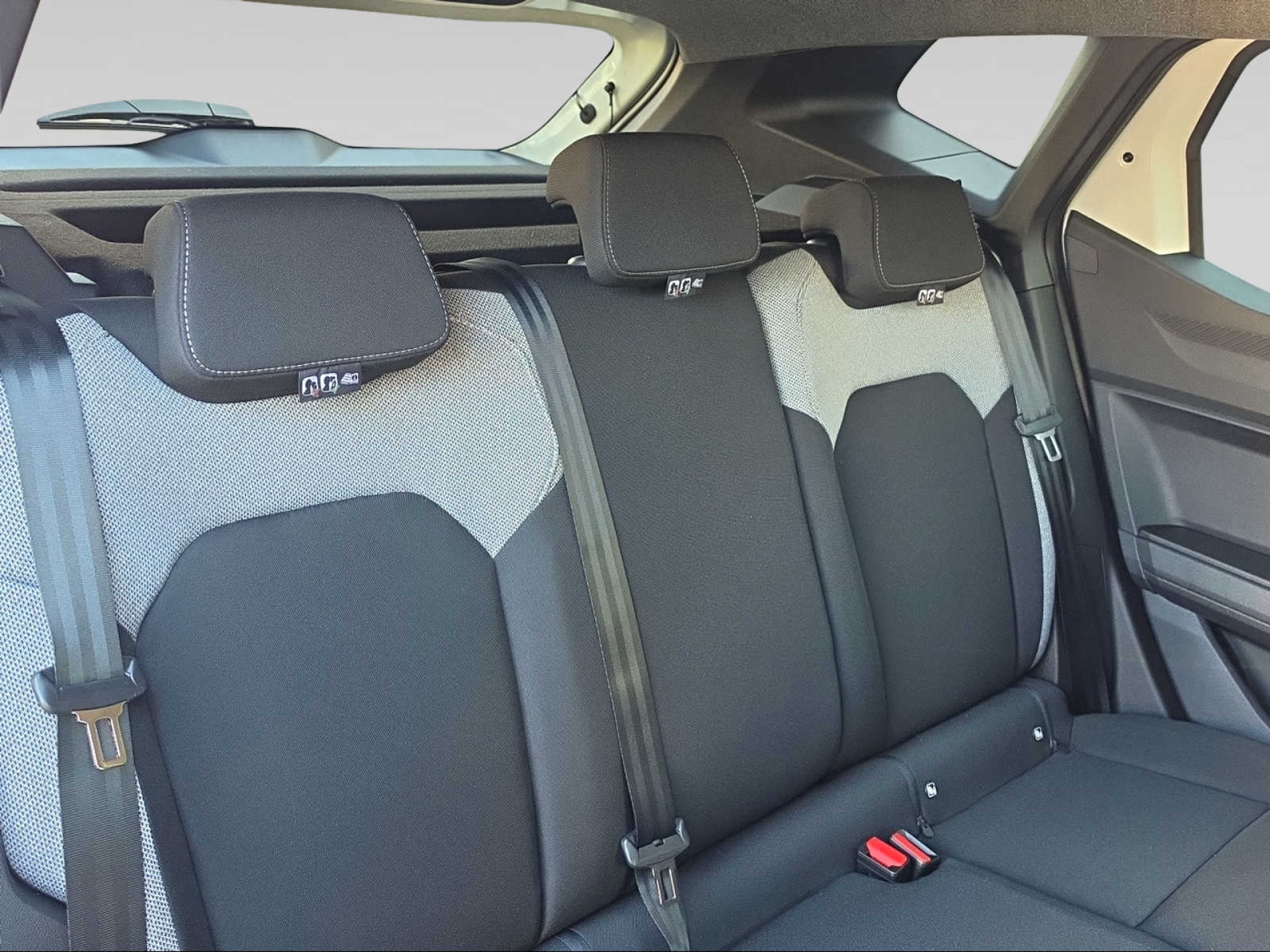 DACIA Duster-image-11