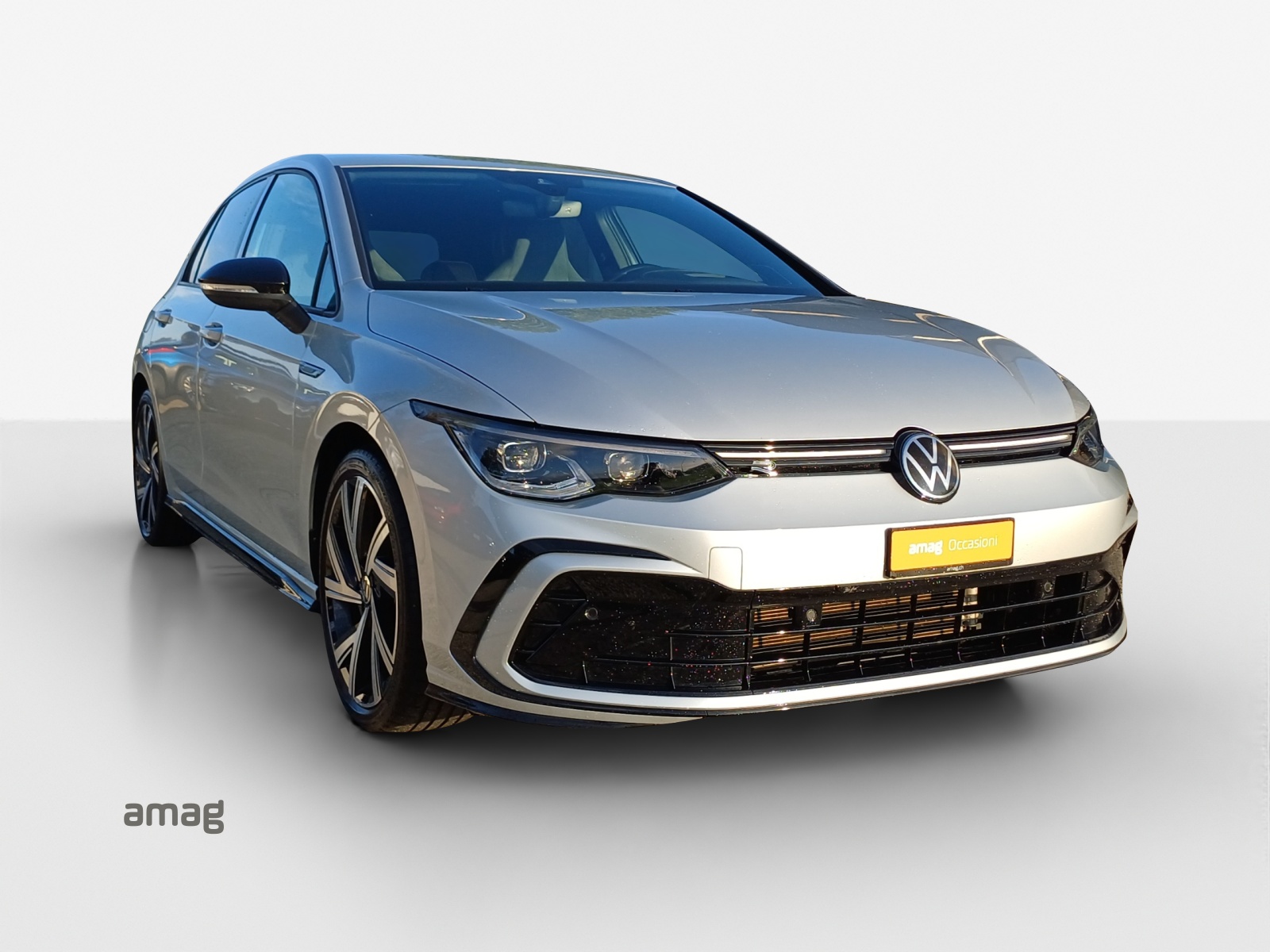 VW Golf 1.5 eTSI mHEV ACT R-Line 75 Edition DSG-image-5