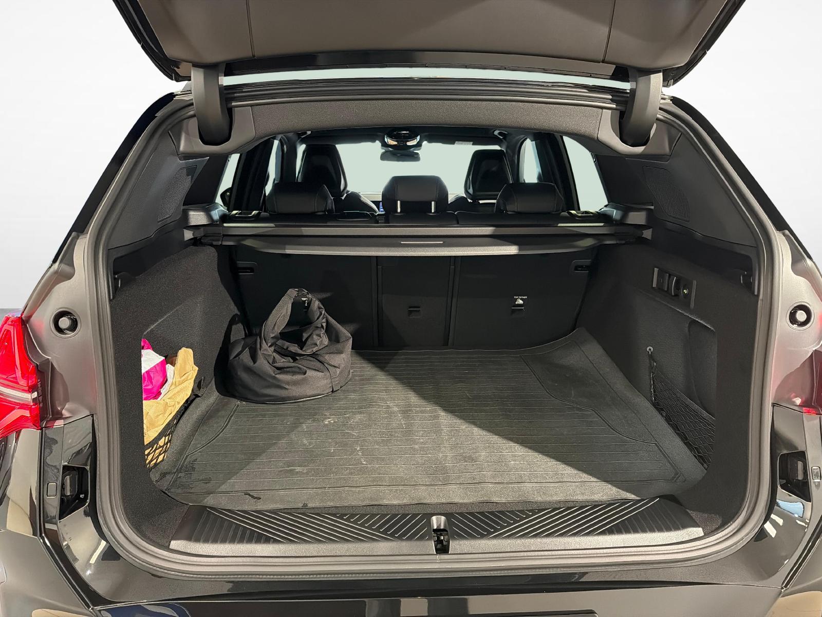 BMW X3 30e xDrive-image-18