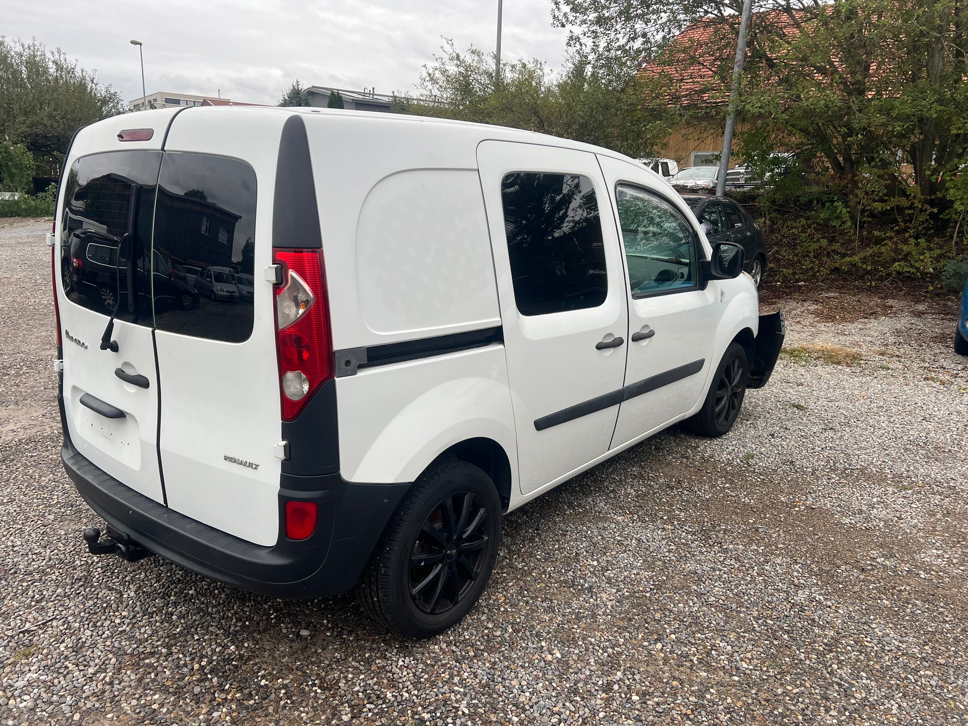 RENAULT Kangoo dCi 85-image-4