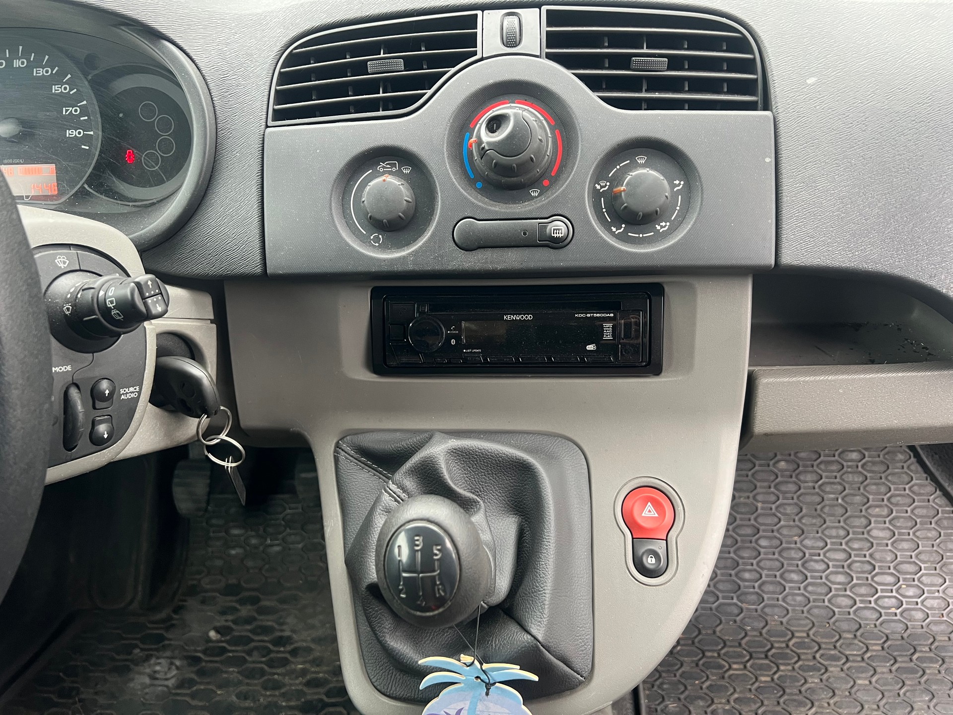RENAULT Kangoo dCi 85-image-7