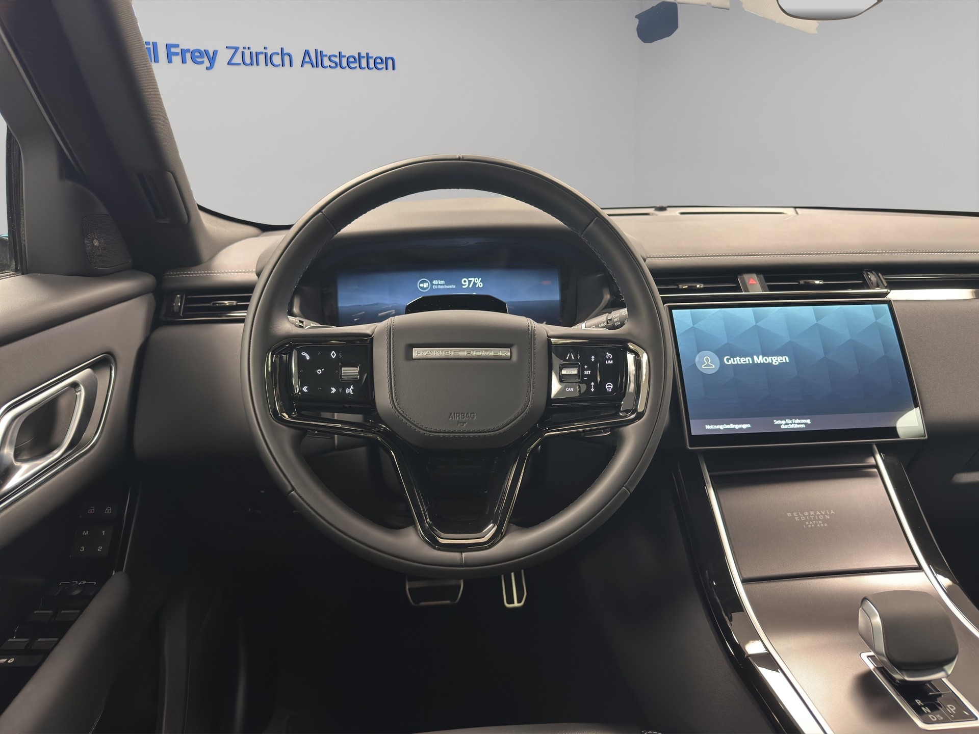 LAND ROVER Range Rover Velar 2.0 P400e Belgravia Edition Satin (Plug-in Hybrid)-image-9