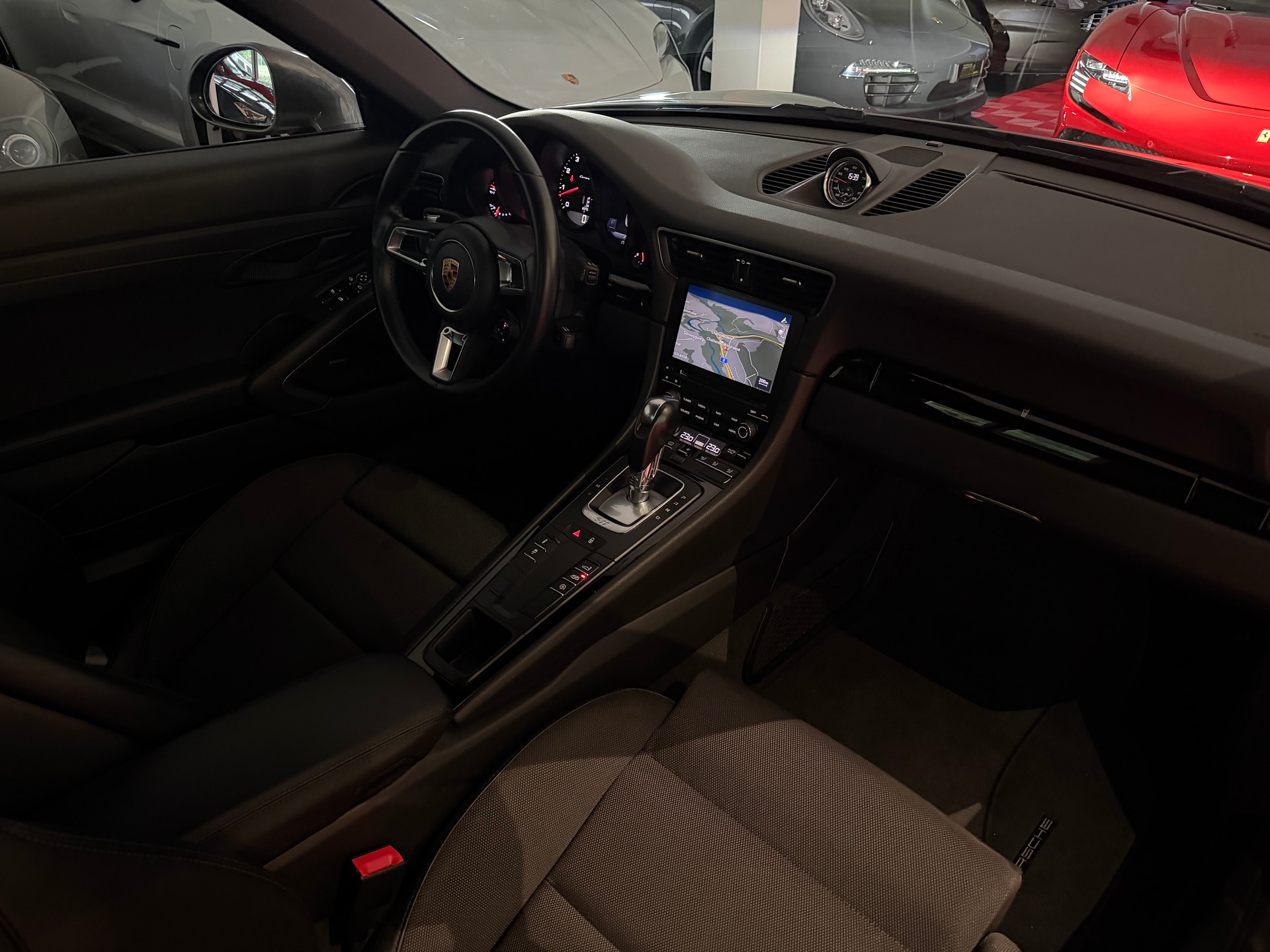PORSCHE 911 Carrera T-image-11