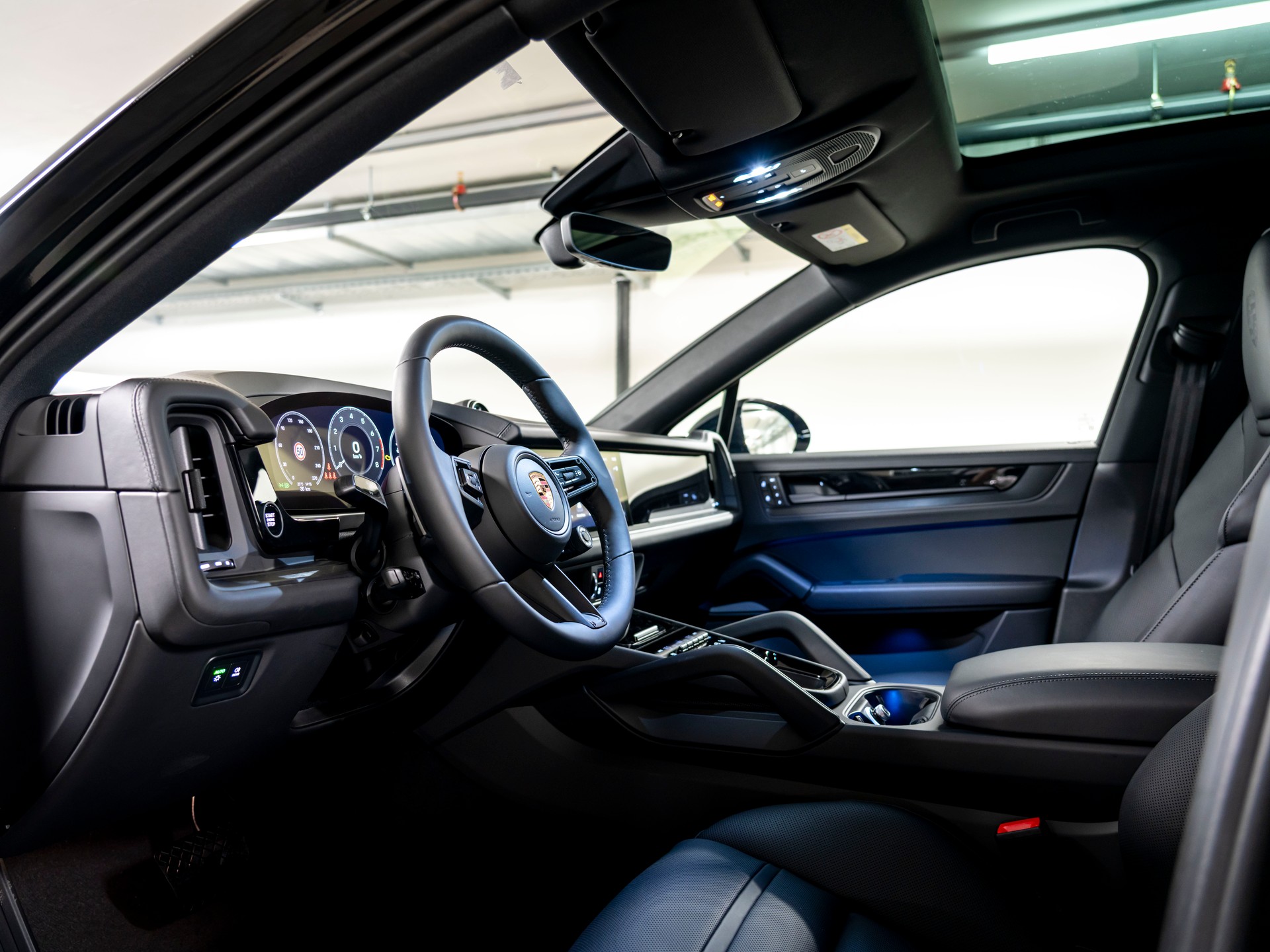 PORSCHE Cayenne Coupé Black Edition Tiptronic-image-11