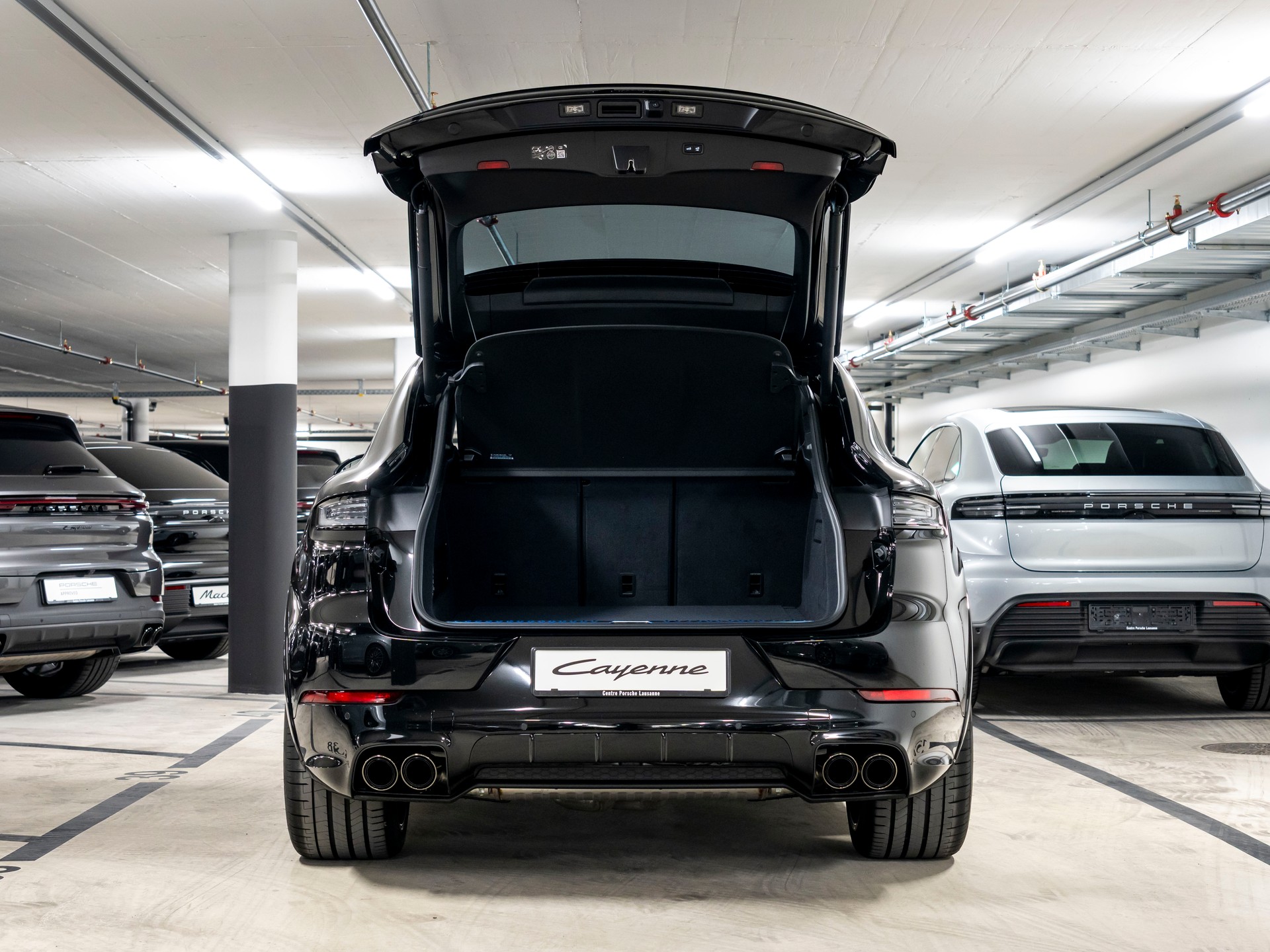 PORSCHE Cayenne Coupé Black Edition Tiptronic-image-25