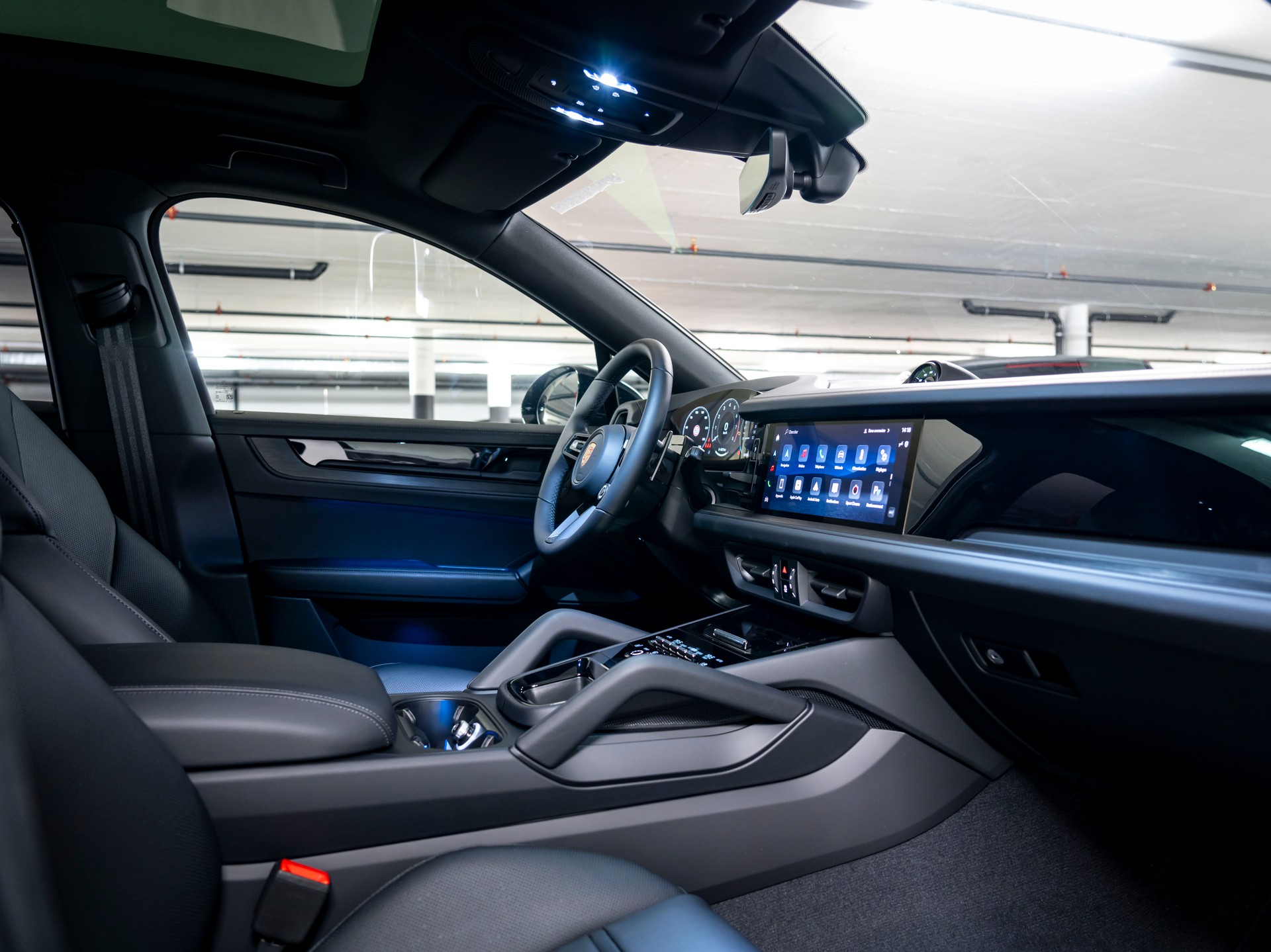 PORSCHE Cayenne Coupé Black Edition Tiptronic-image-14