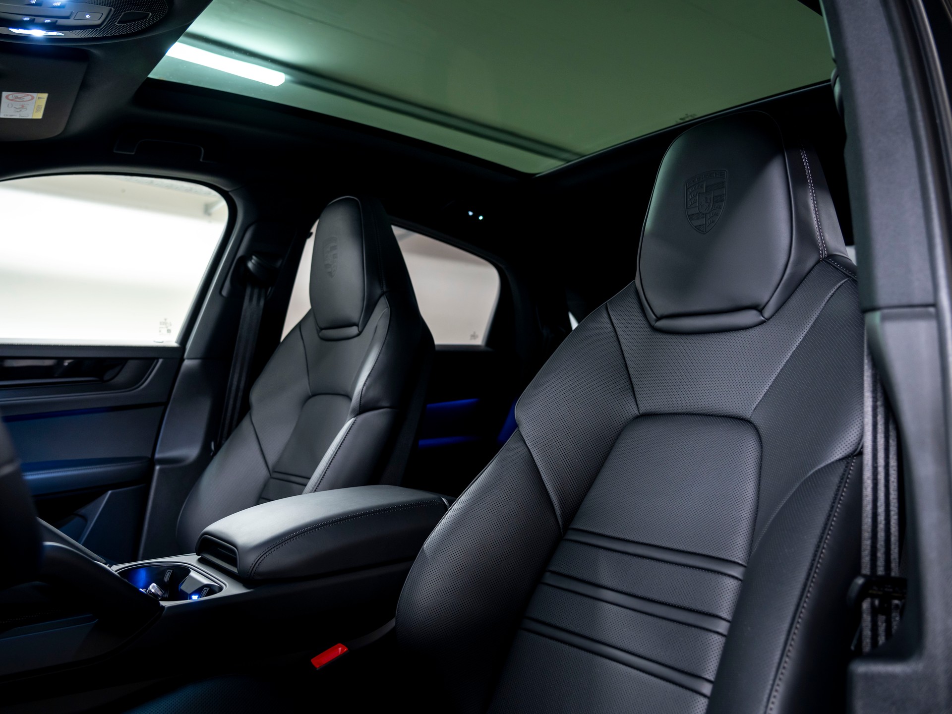 PORSCHE Cayenne Coupé Black Edition Tiptronic-image-10