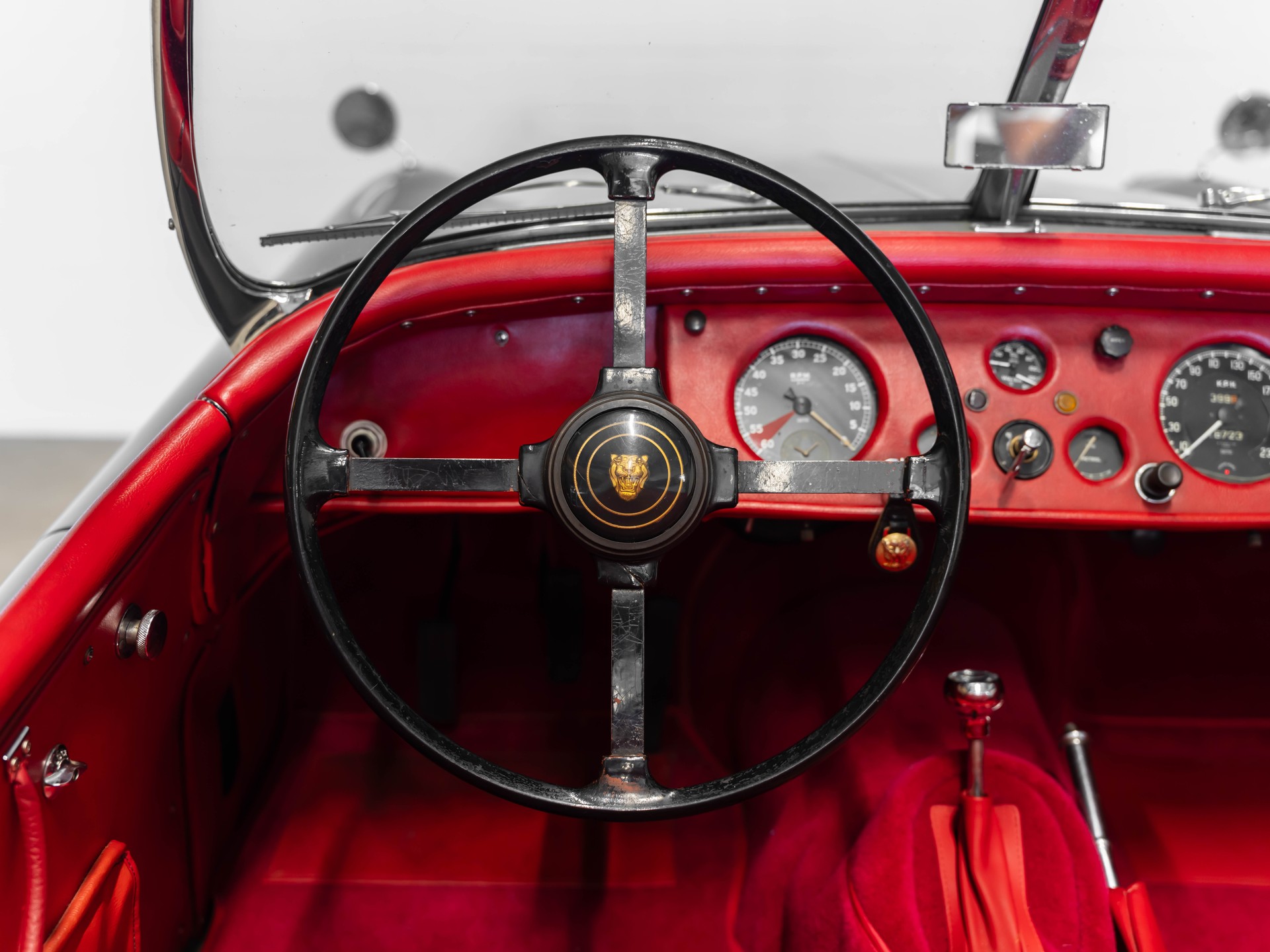 JAGUAR XK140-image-10