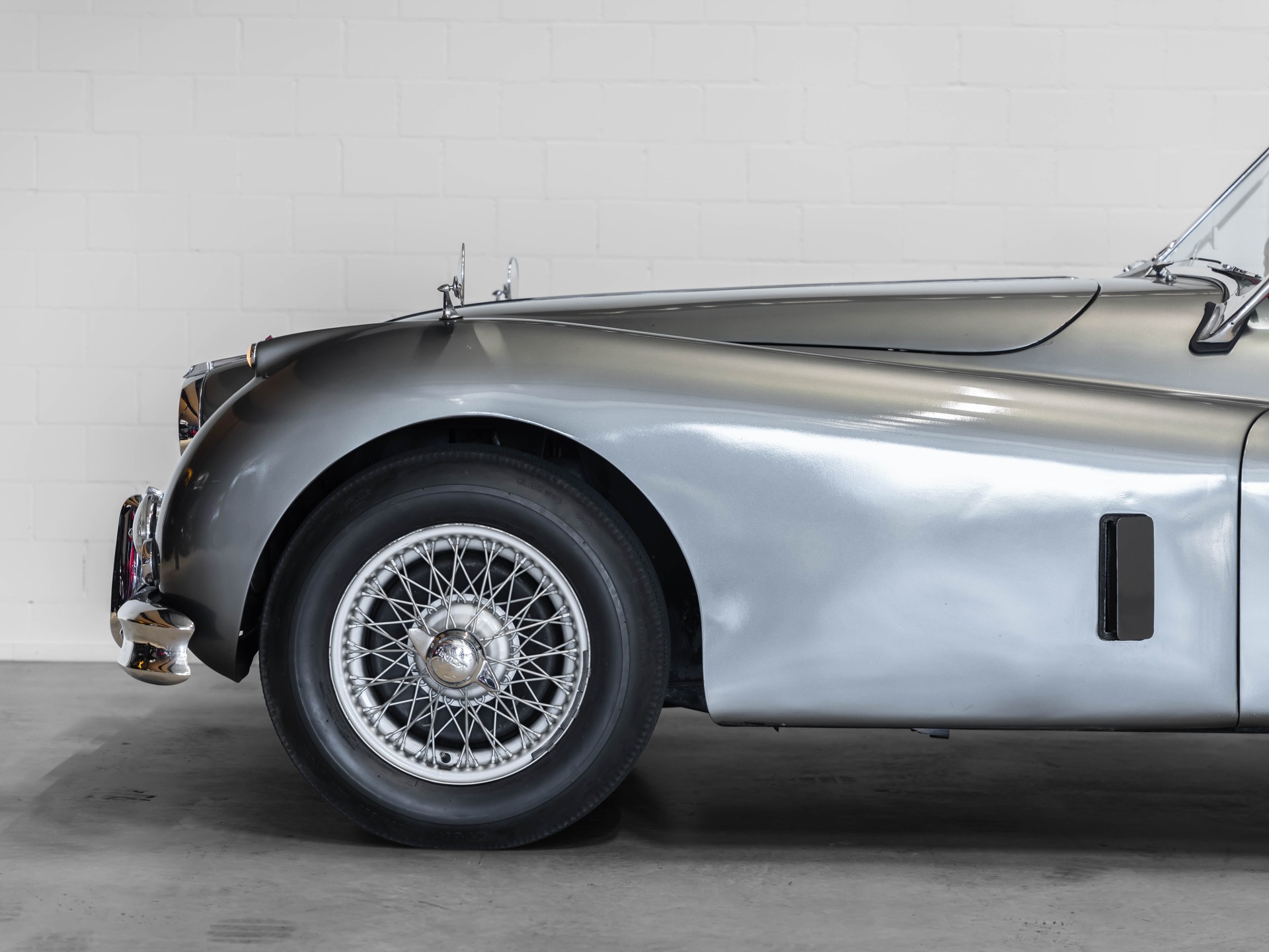 JAGUAR XK140-image-21
