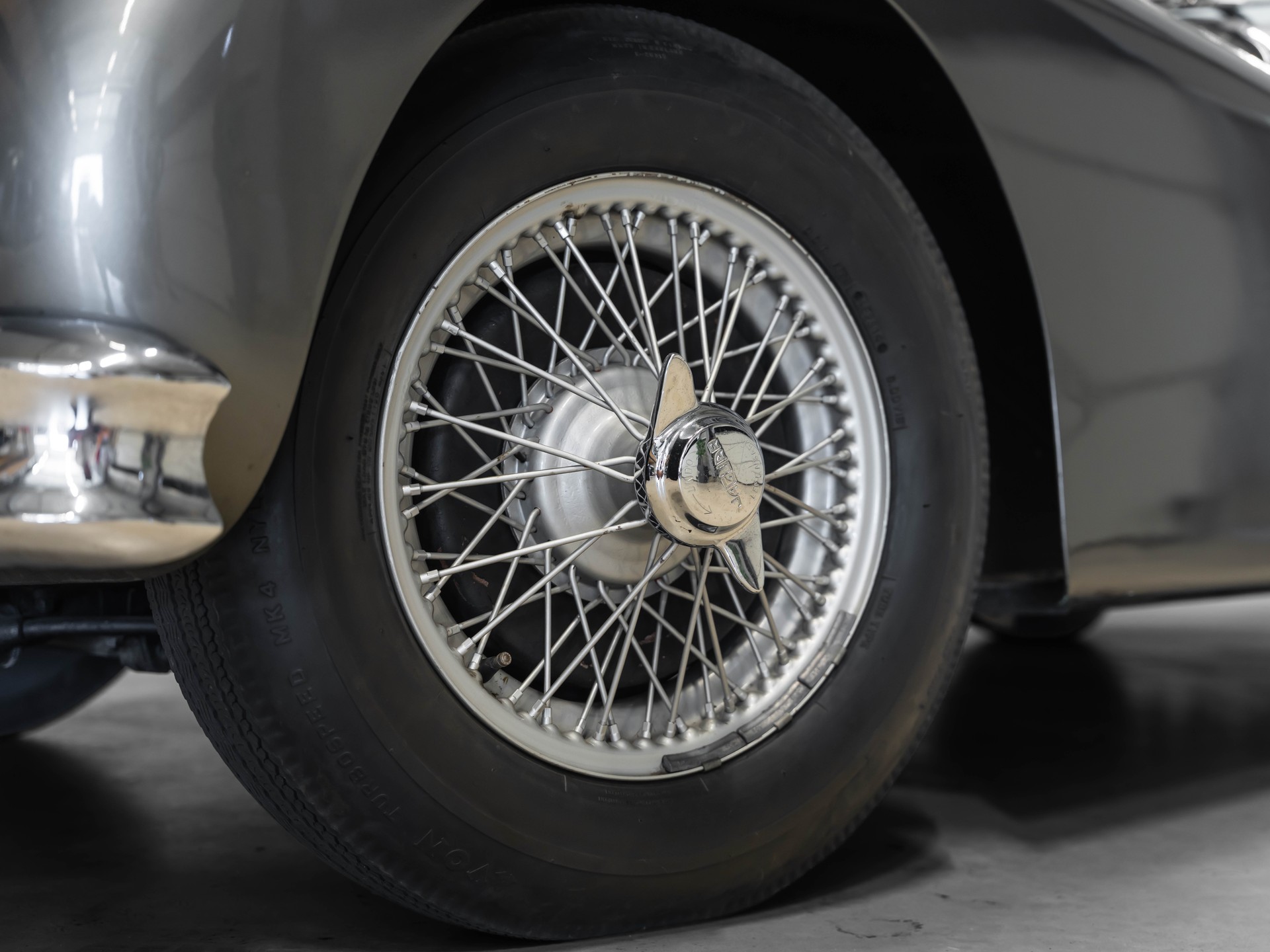 JAGUAR XK140-image-19
