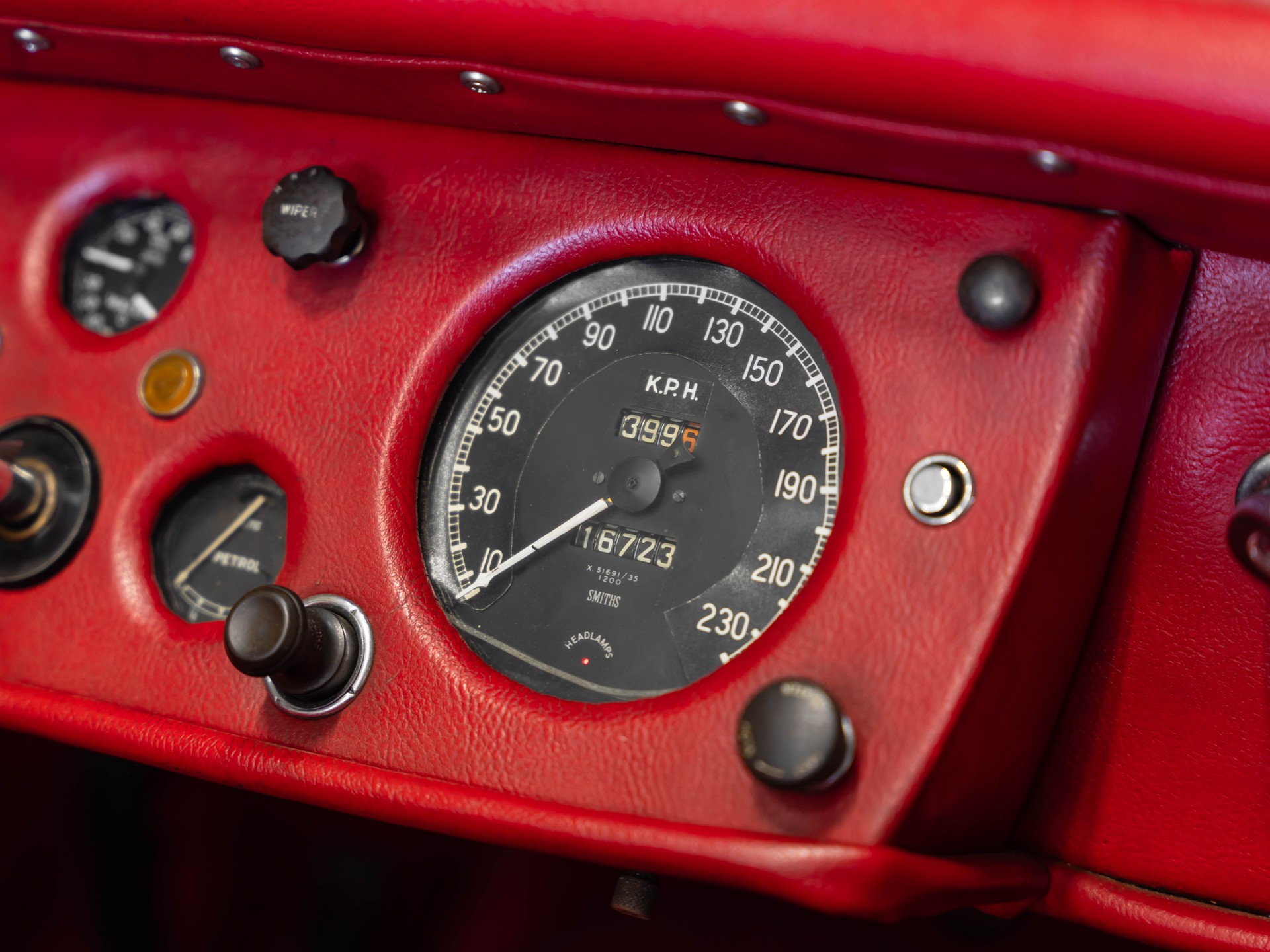 JAGUAR XK140-image-12