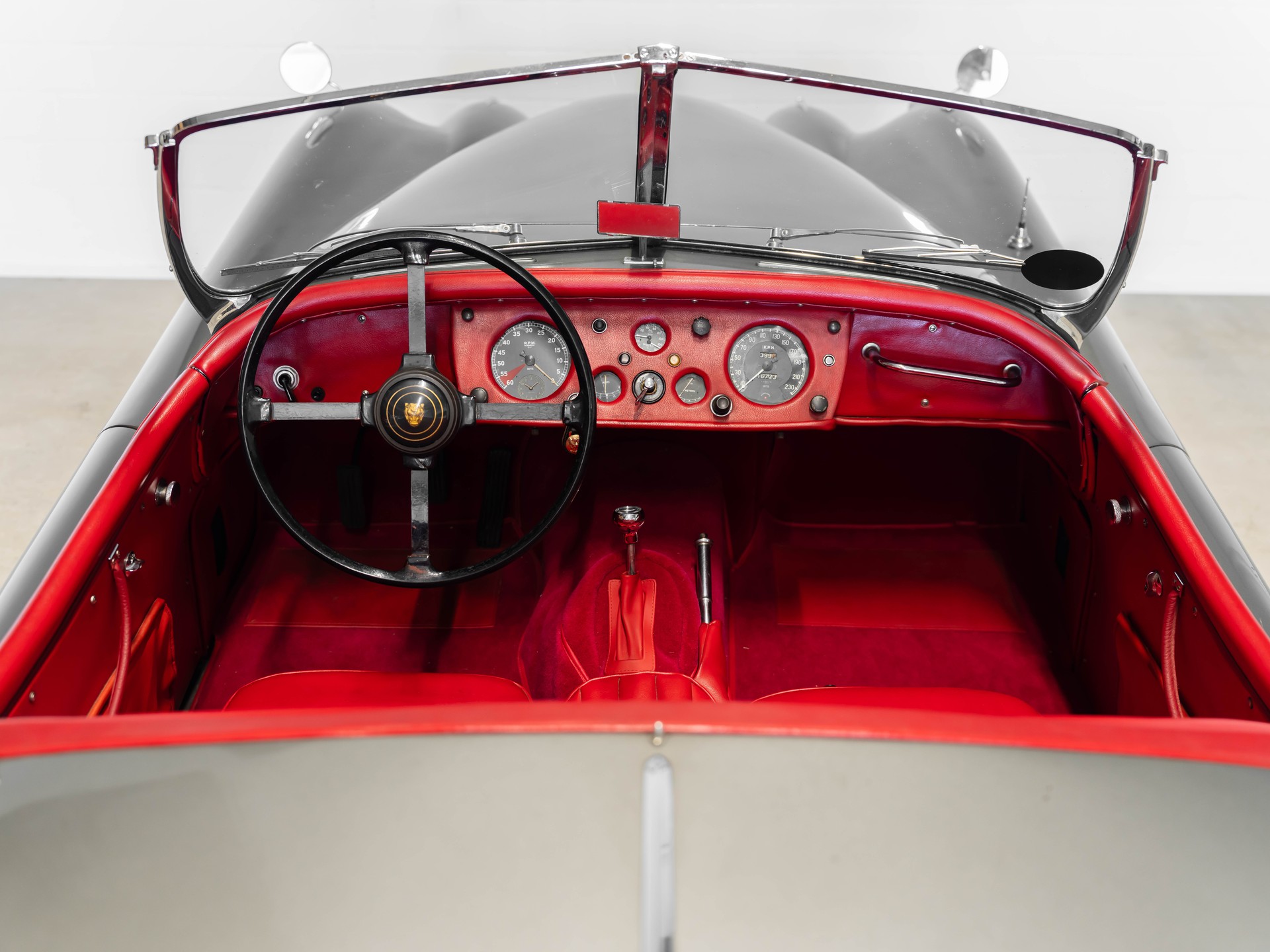 JAGUAR XK140-image-9
