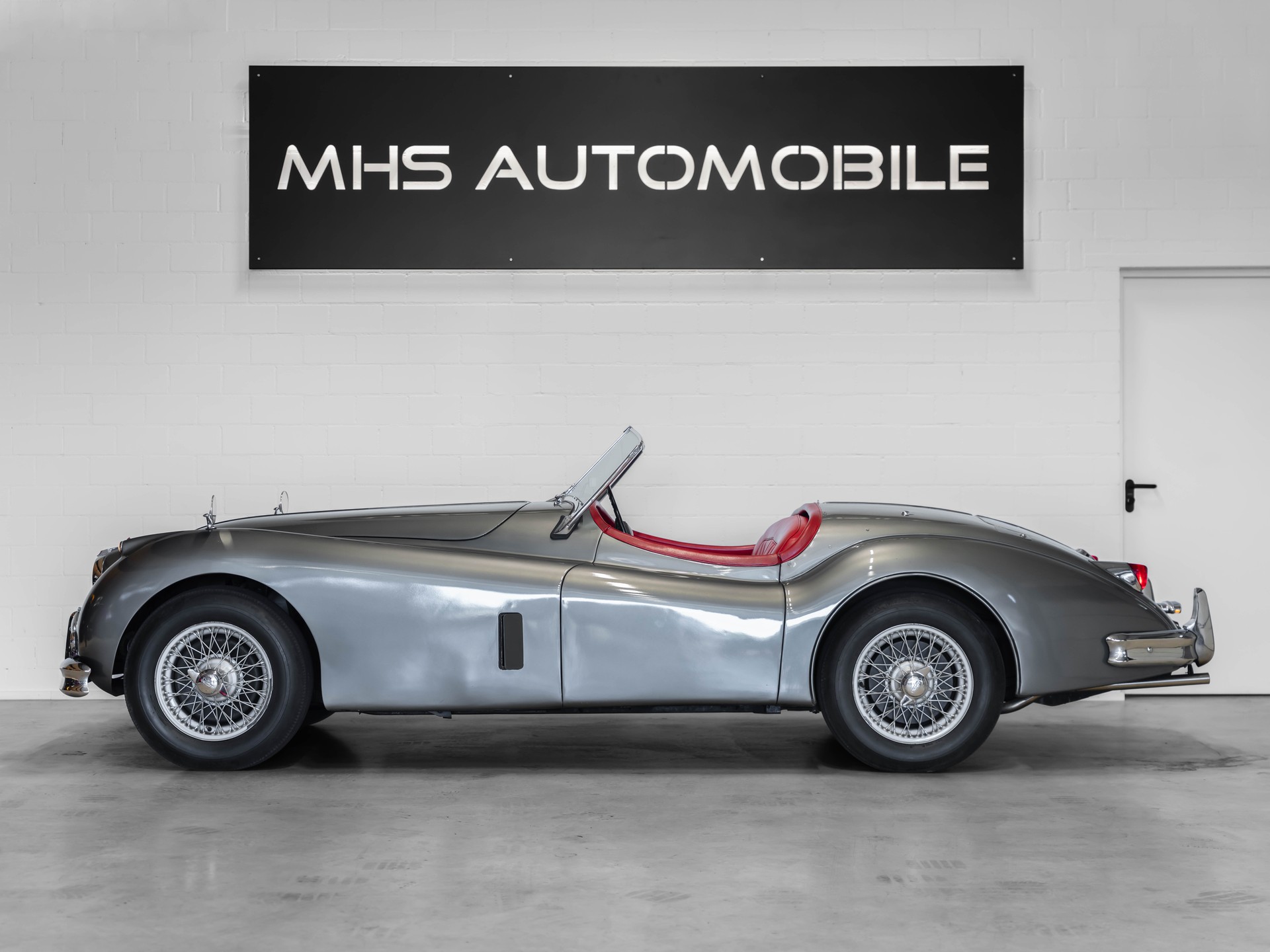 JAGUAR XK140-image-1