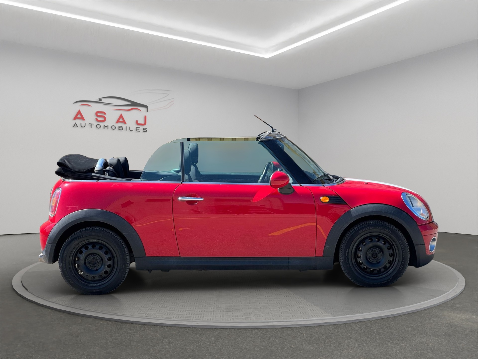 MINI Cooper Cabriolet-image-3