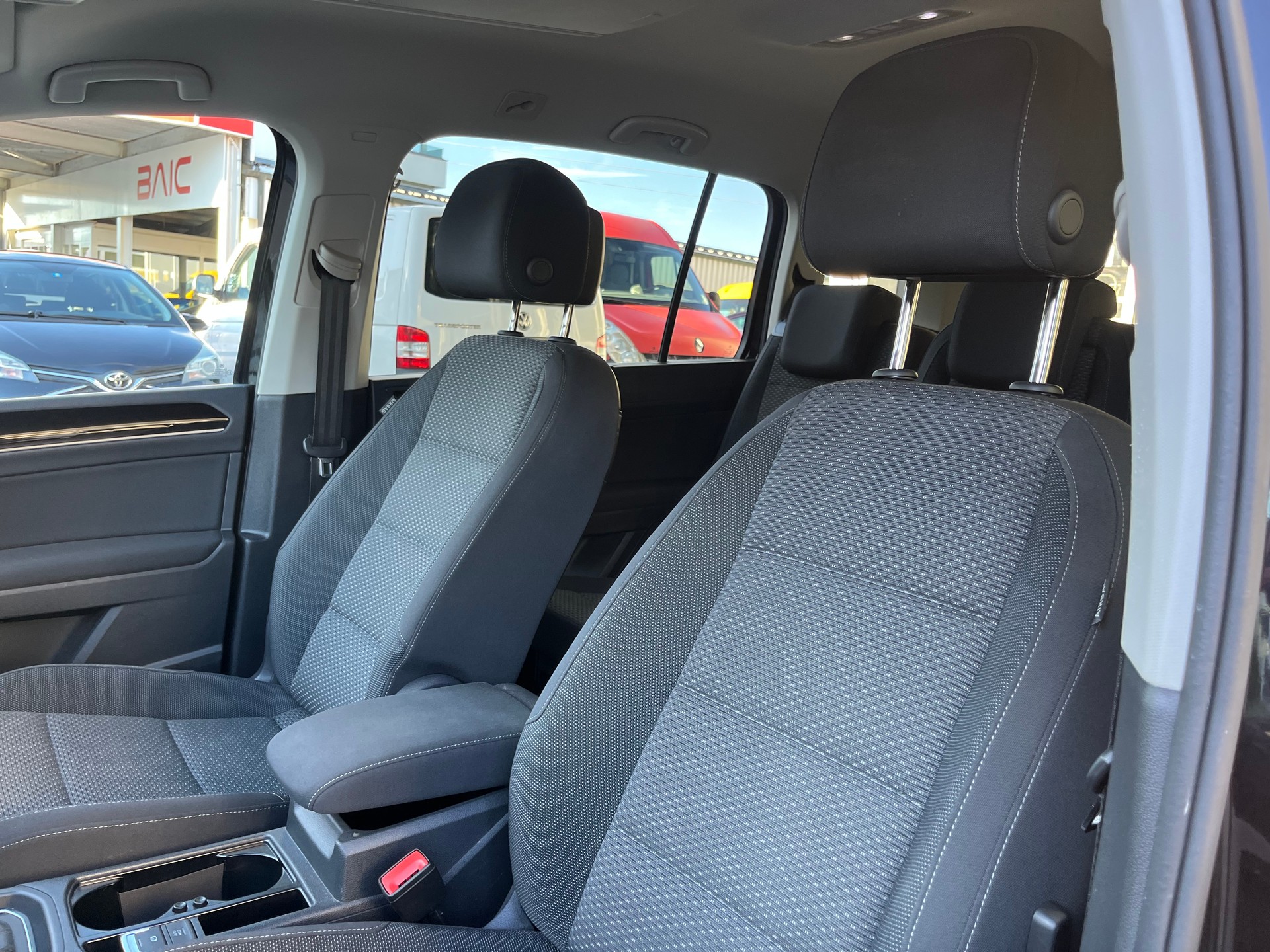 VW Touran 1.5 TSI EVO Comfortline-image-4