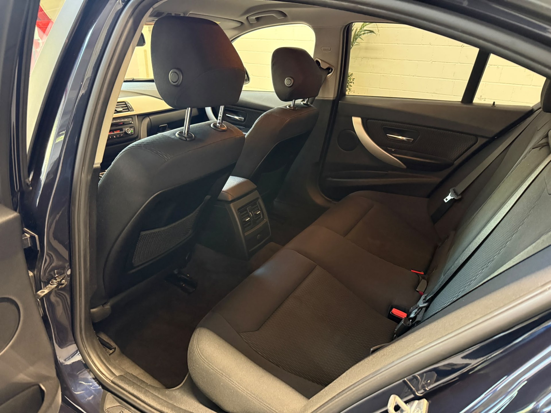 BMW 318d Steptronic-image-11
